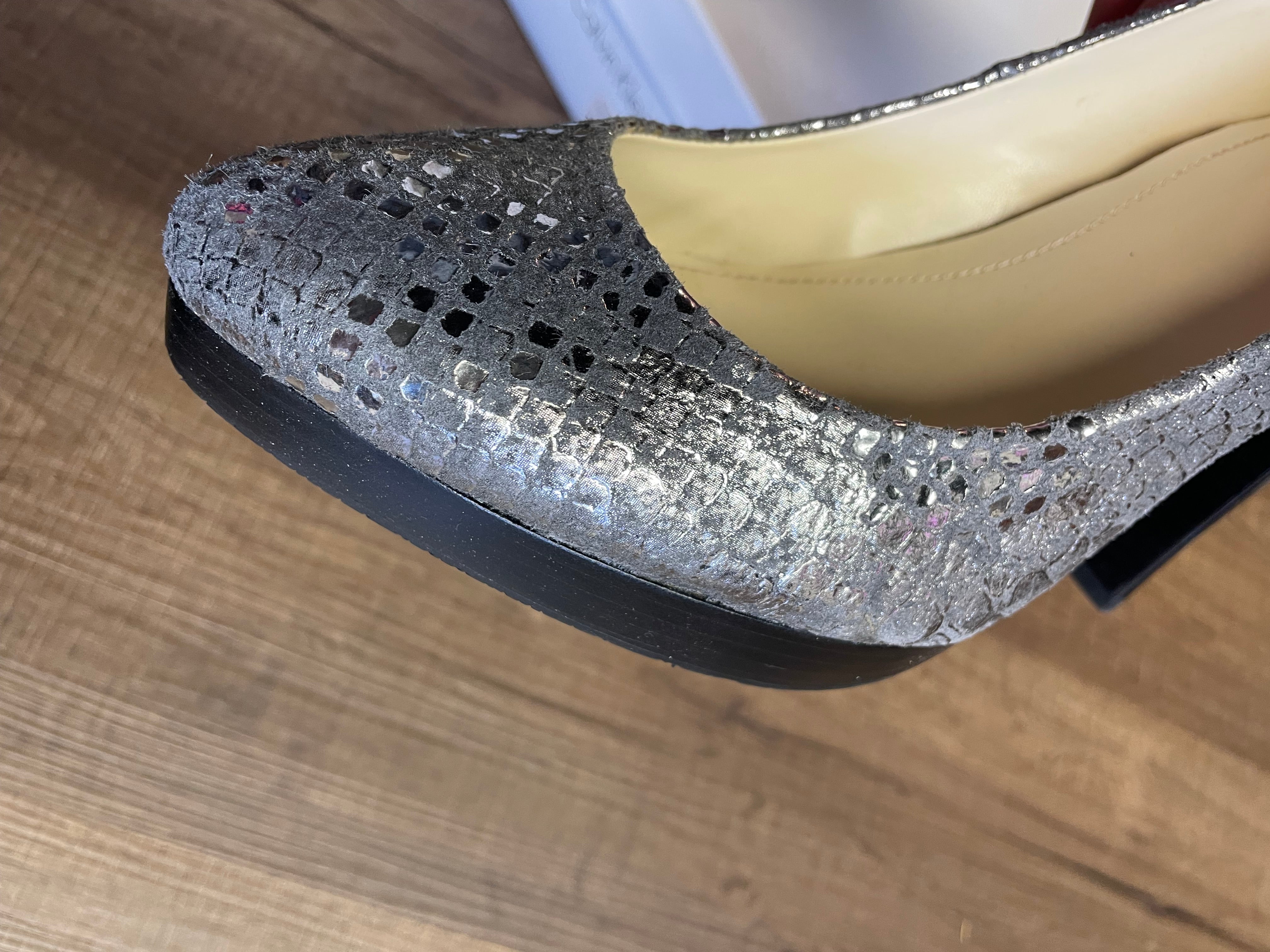 Calvin Klein Emmy Metallic Snake Heels (9.5)