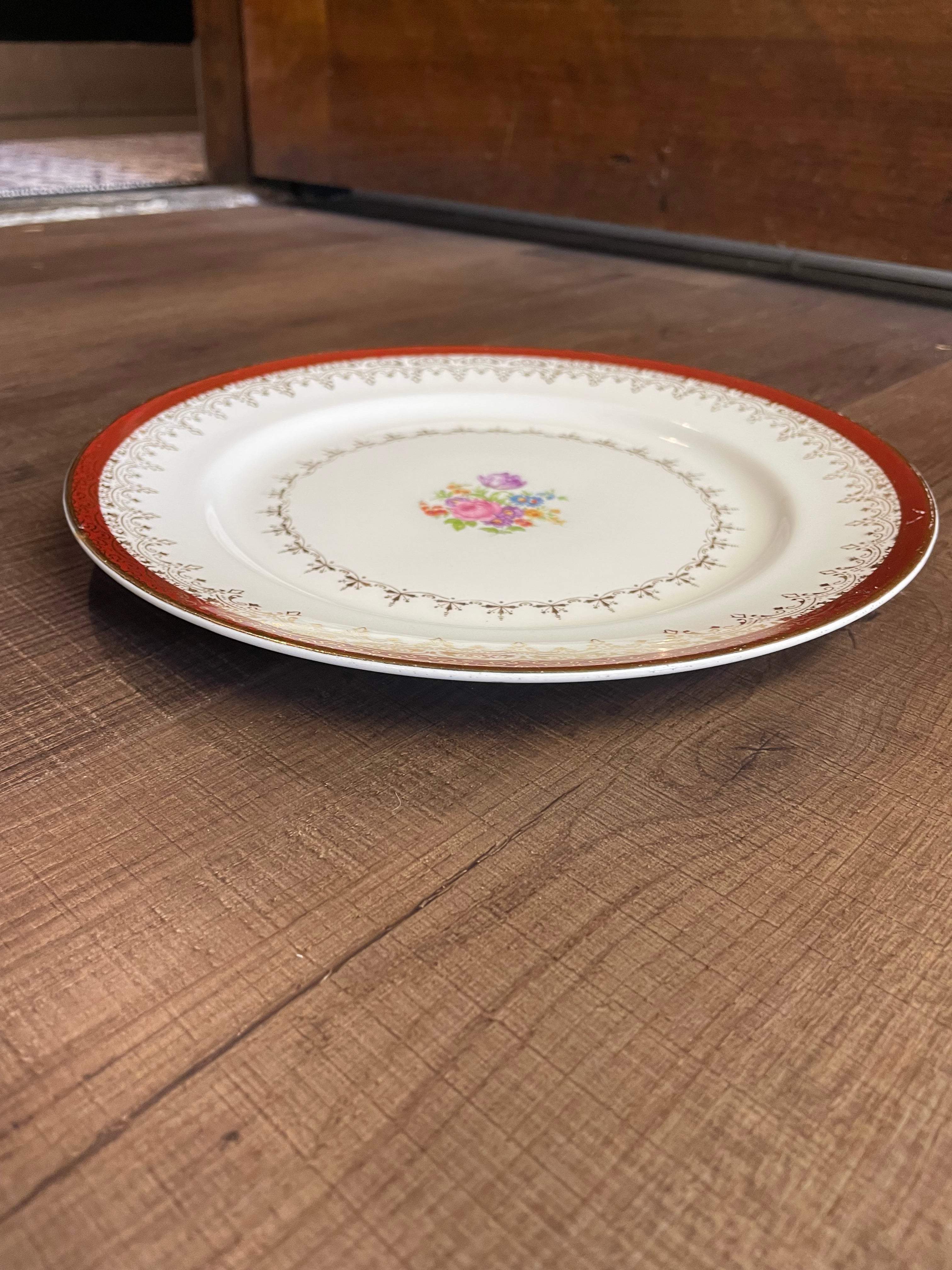 Heirloom by Harmony House 10" Plate