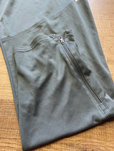 Under Armour Loose Fit Pants (XL)
