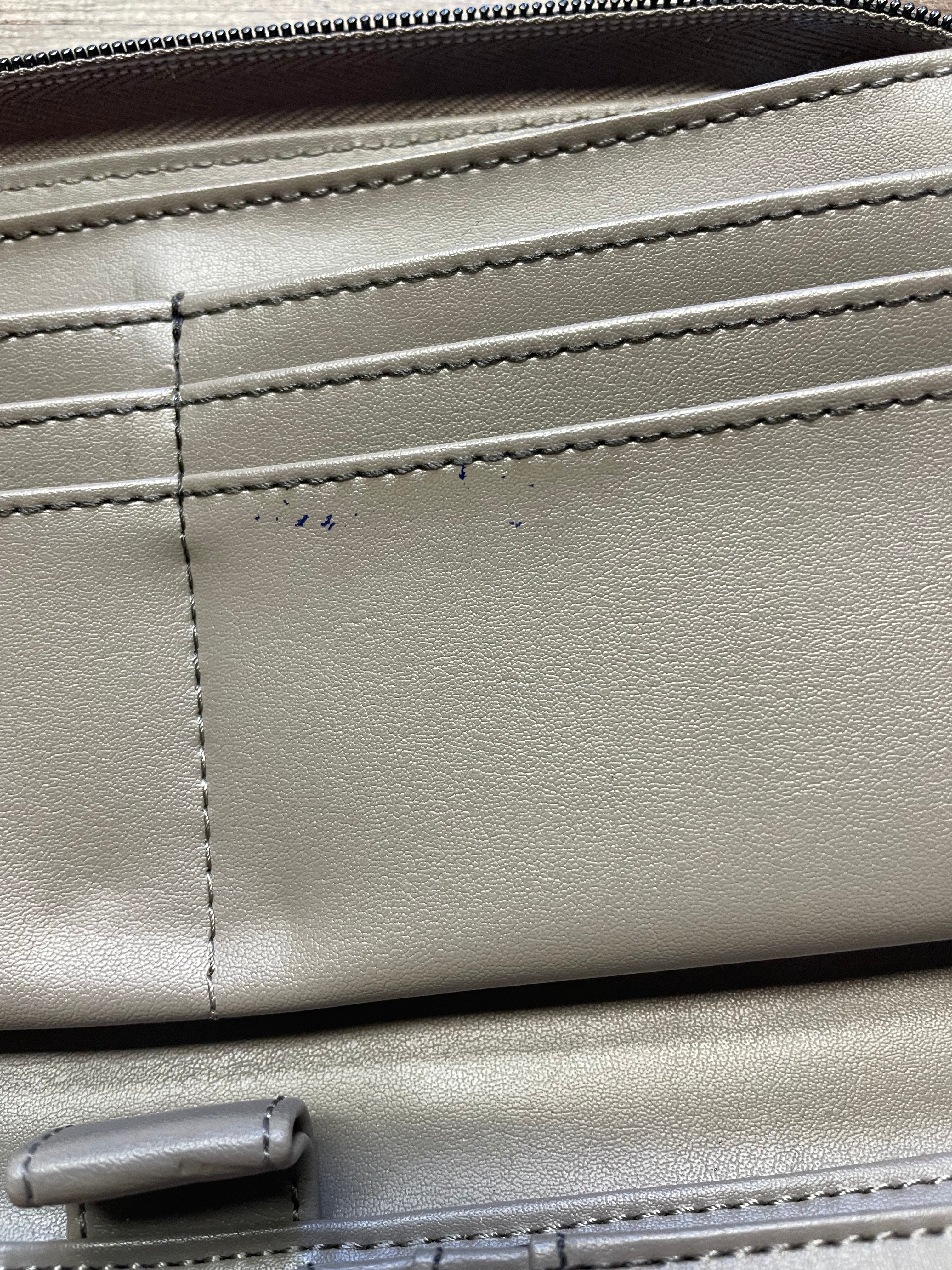 Stella & Dot Shimmer Wristlet