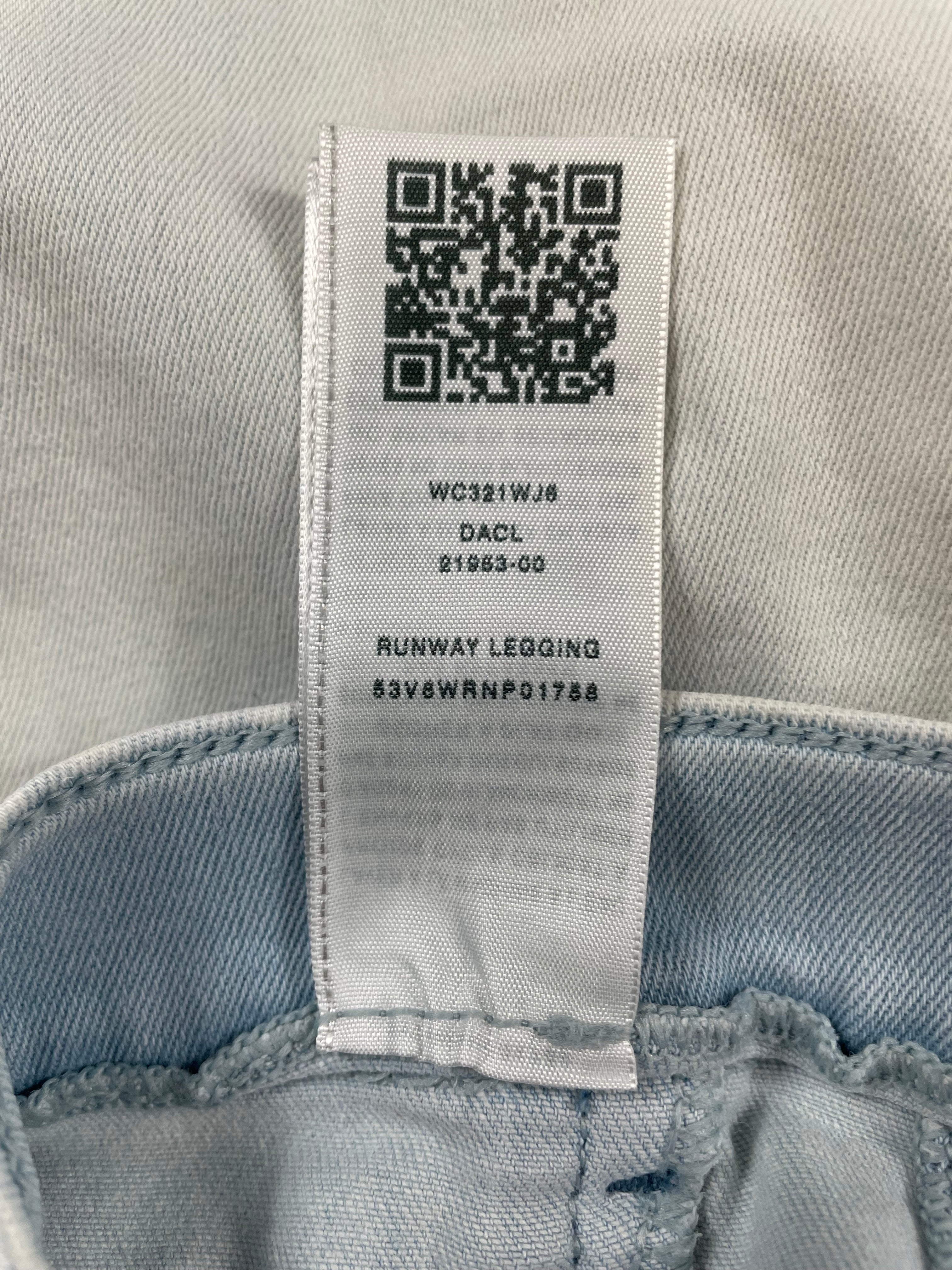 True Religion Women's Light Wash Runway Leggings (M) - BinxBerry Consignment