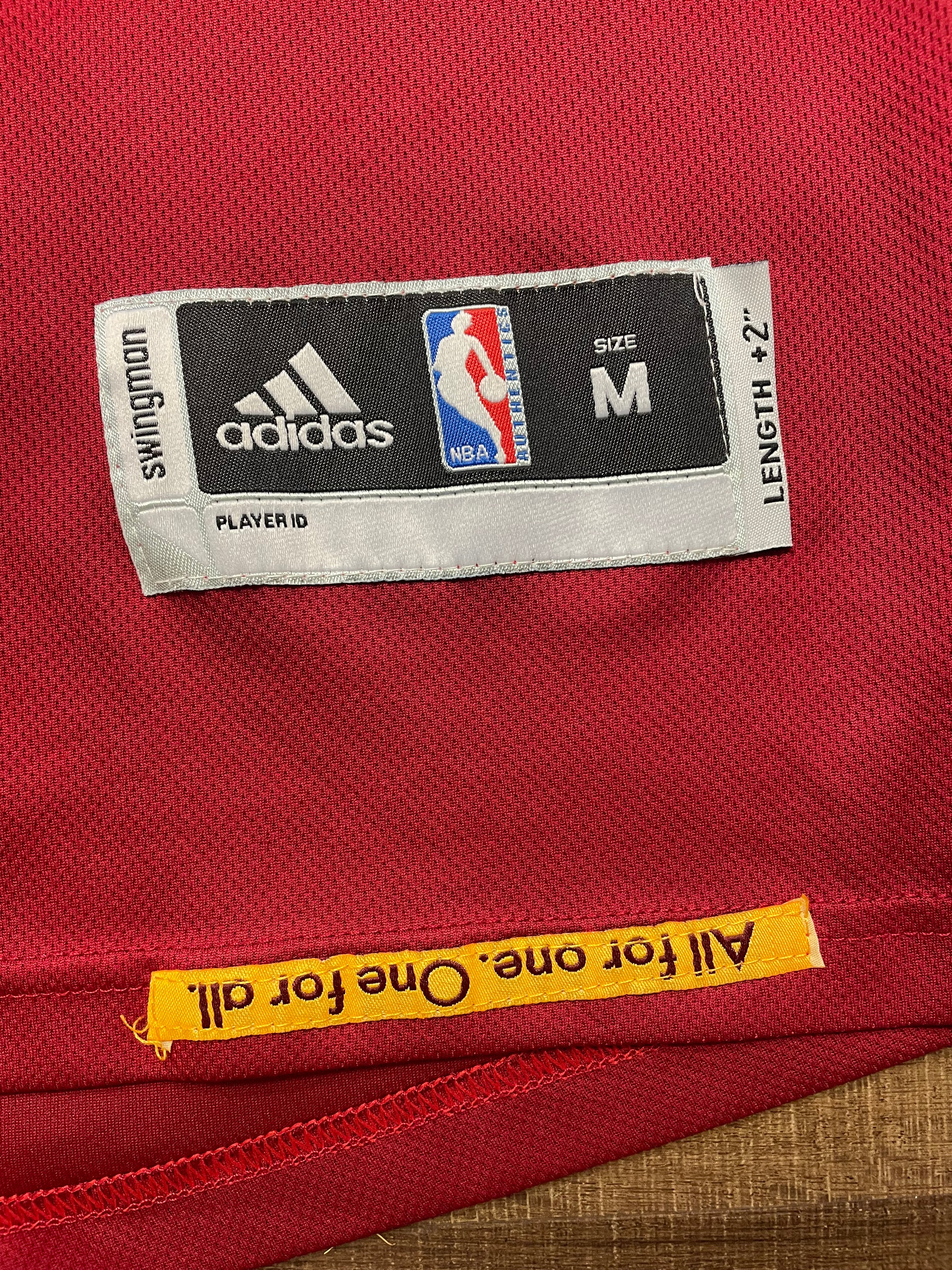 Adidas Cleveland Cavaliers Kyrie Irving Swingman Jersey (M)