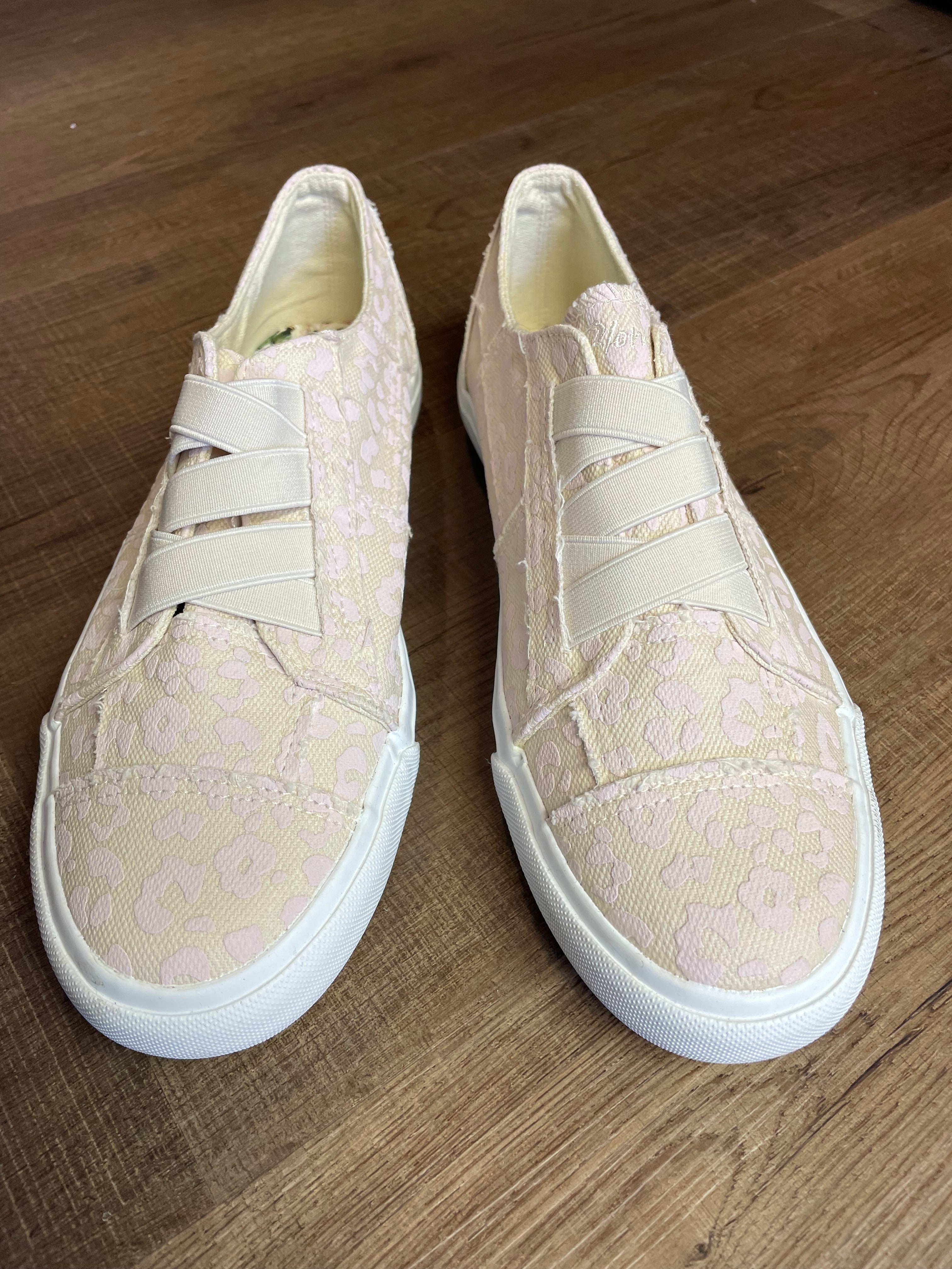 Blowfish Malibu Slip On Sneakers (9.5)