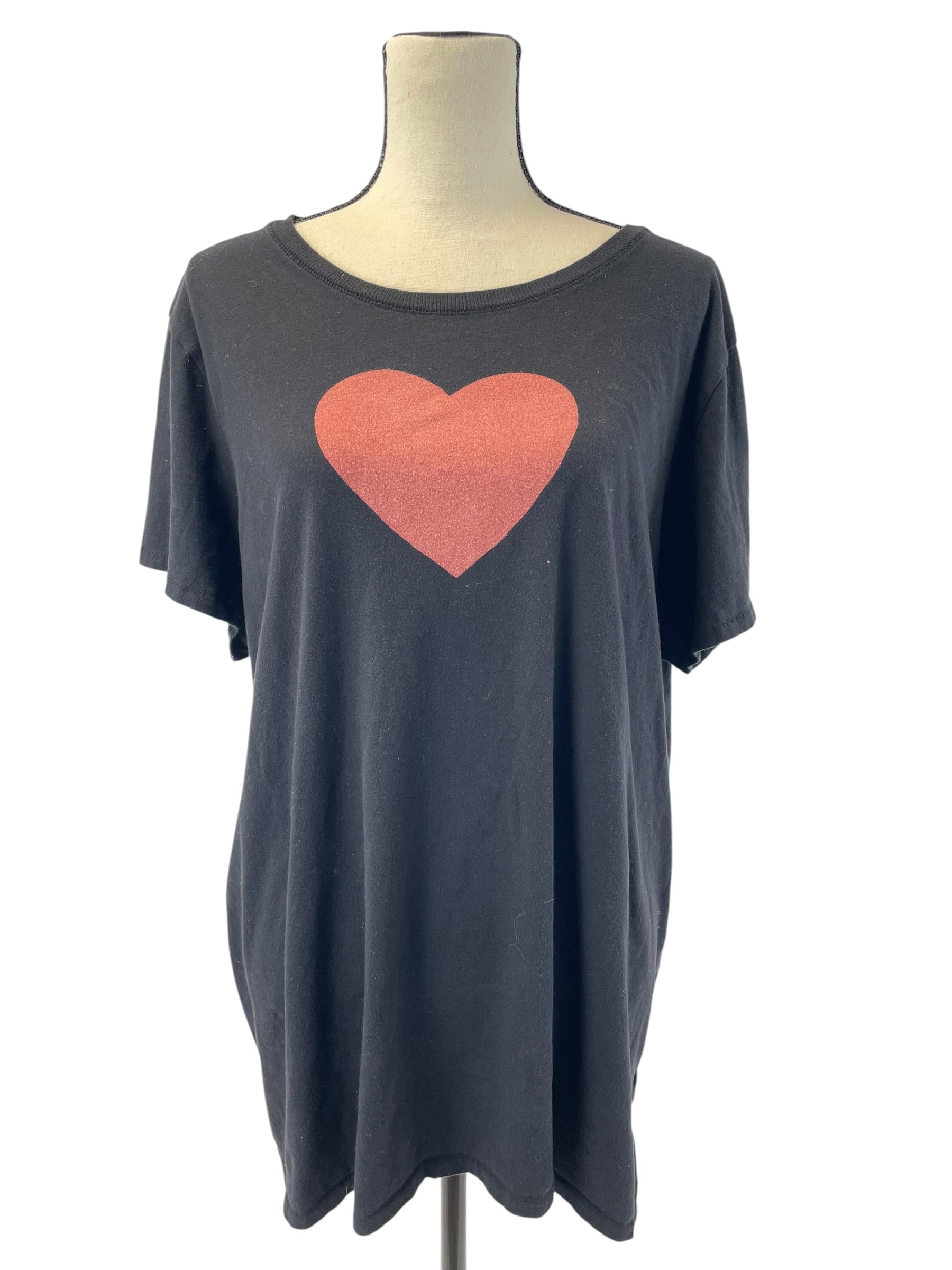 Torrid Classic Fit Women's Graphic Tee (2X) - BinxBerry Consignment