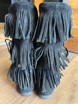 Minnetonka Women's 3 Layer Suede Fringe Boots (9) - BinxBerry Consignment