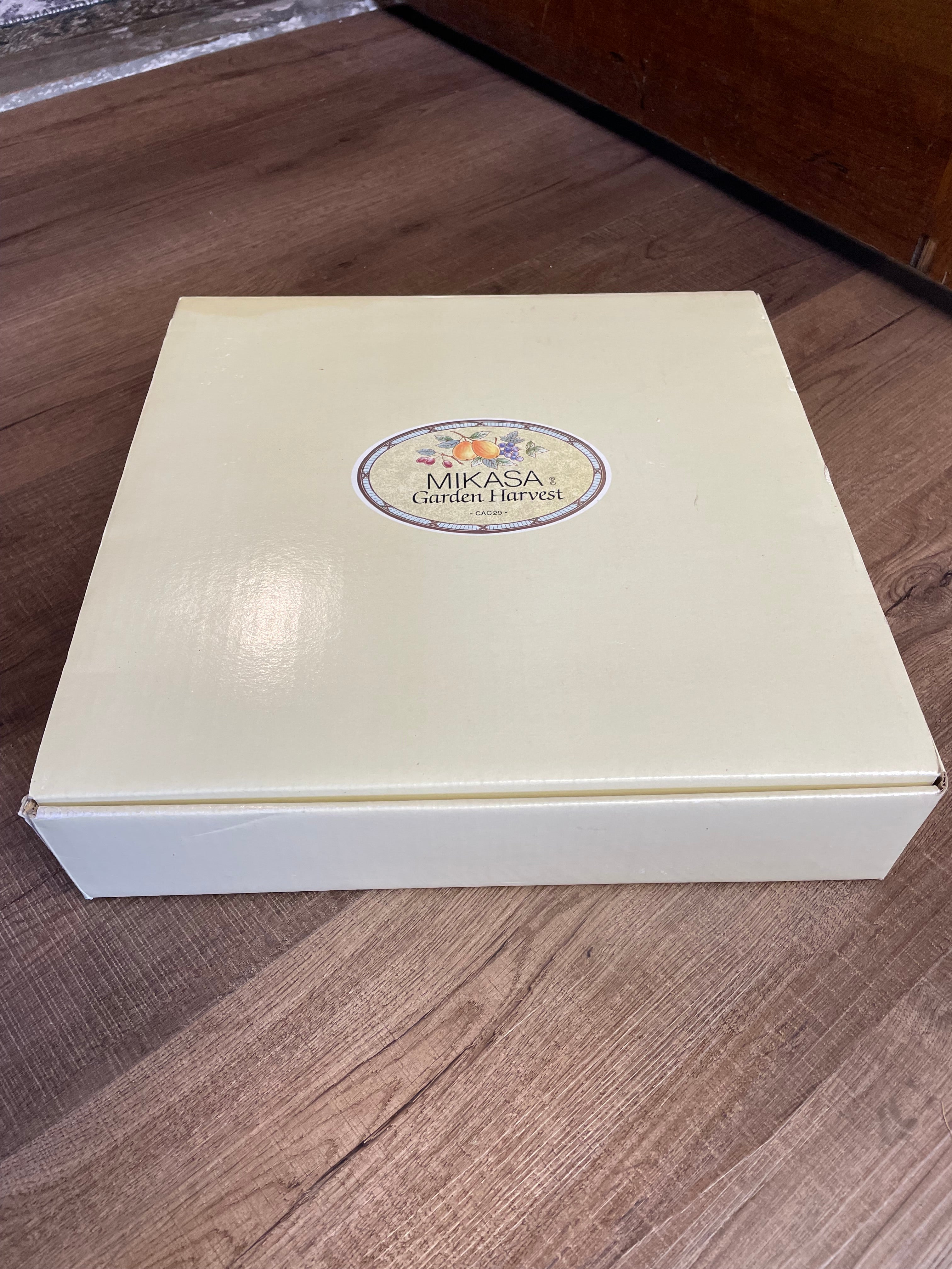 Mikasa Garden Harvest 14" Chip and Dip (NIB)