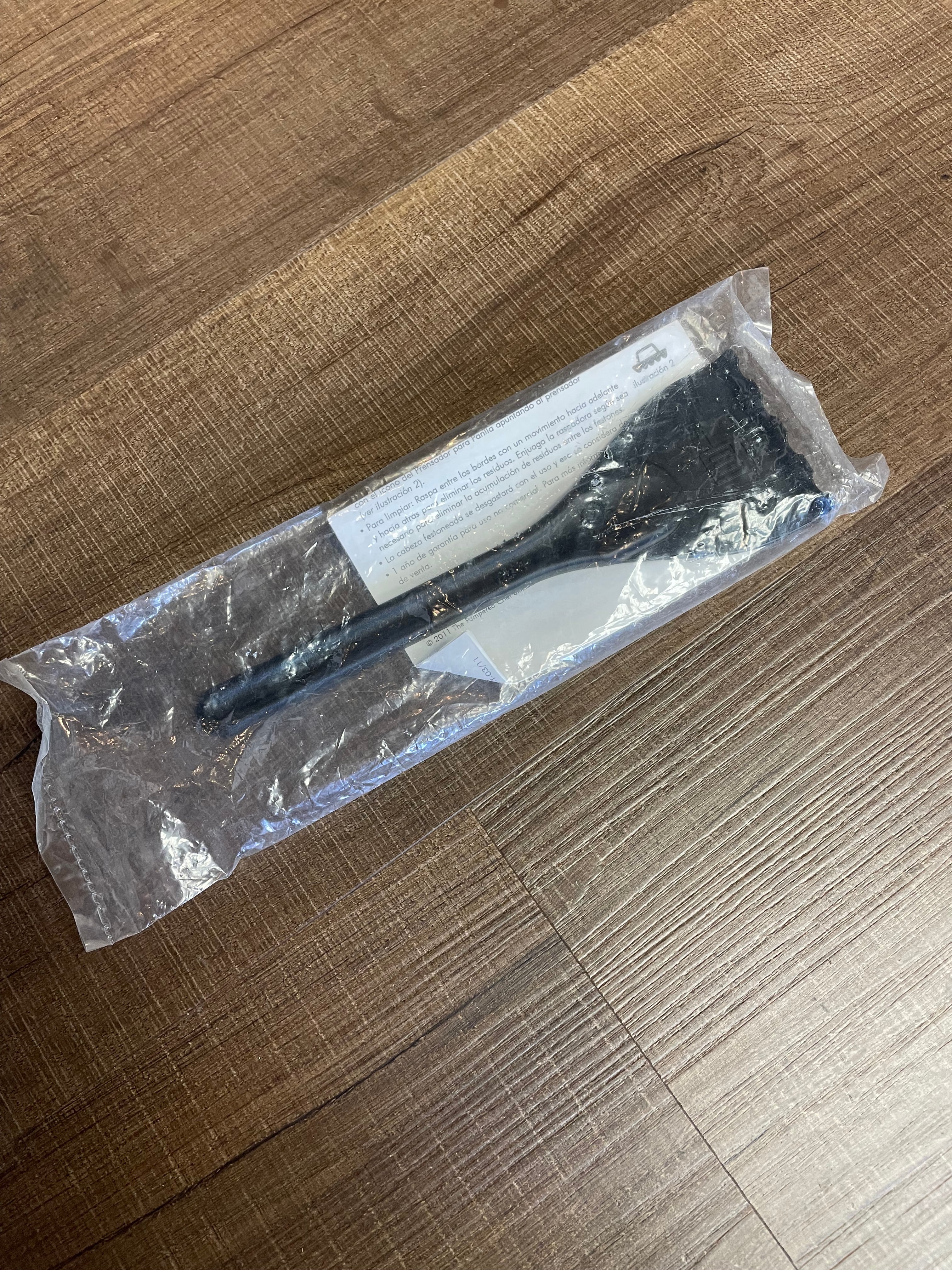 Pampered Chef Grill Pan and Press Scraper