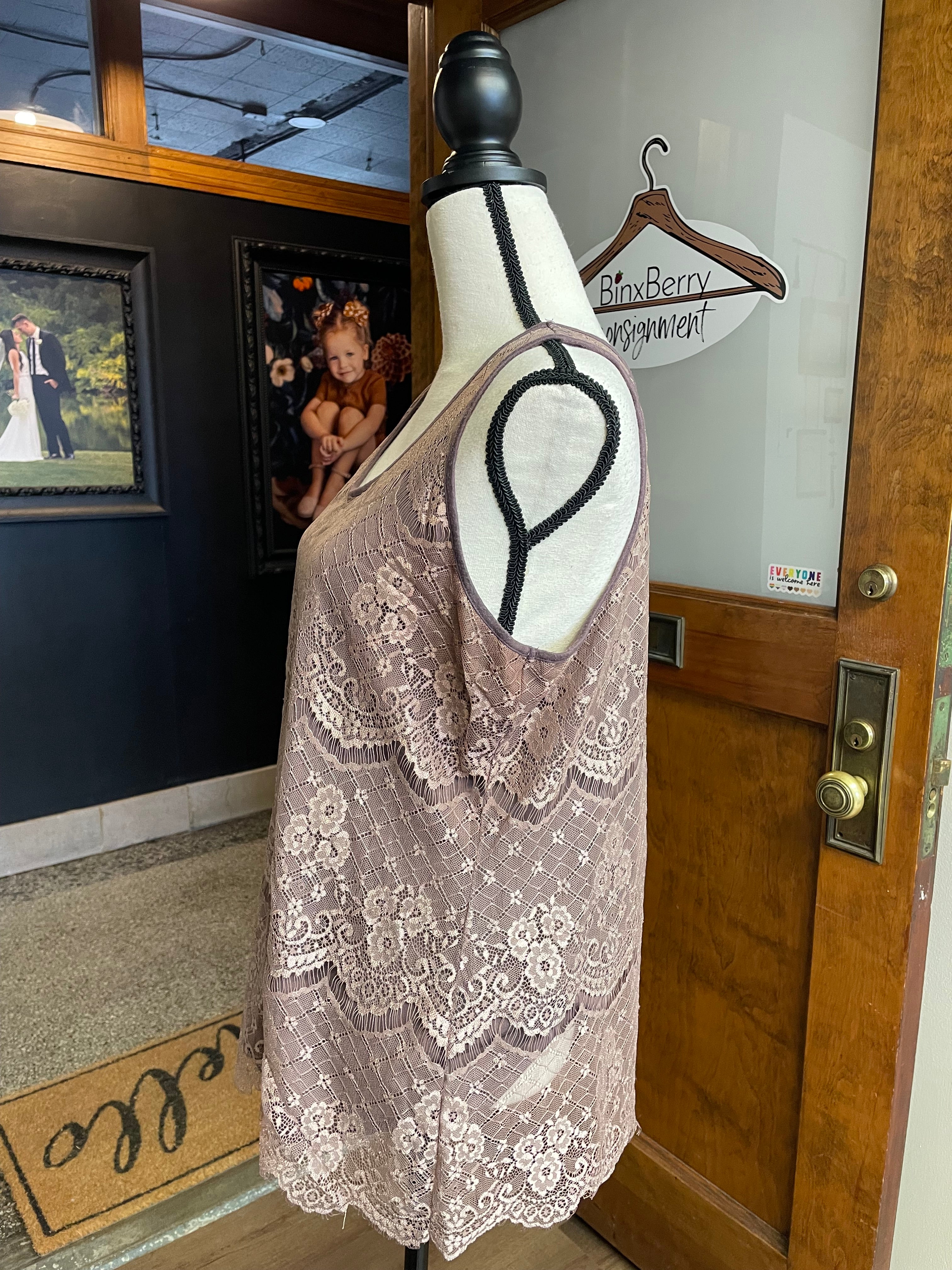 Maurices Lace Sleeveless Top (XL)