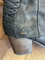 Fergalicious Tinley-T Women's Knee High Boot (9.5W) - BinxBerry Consignment