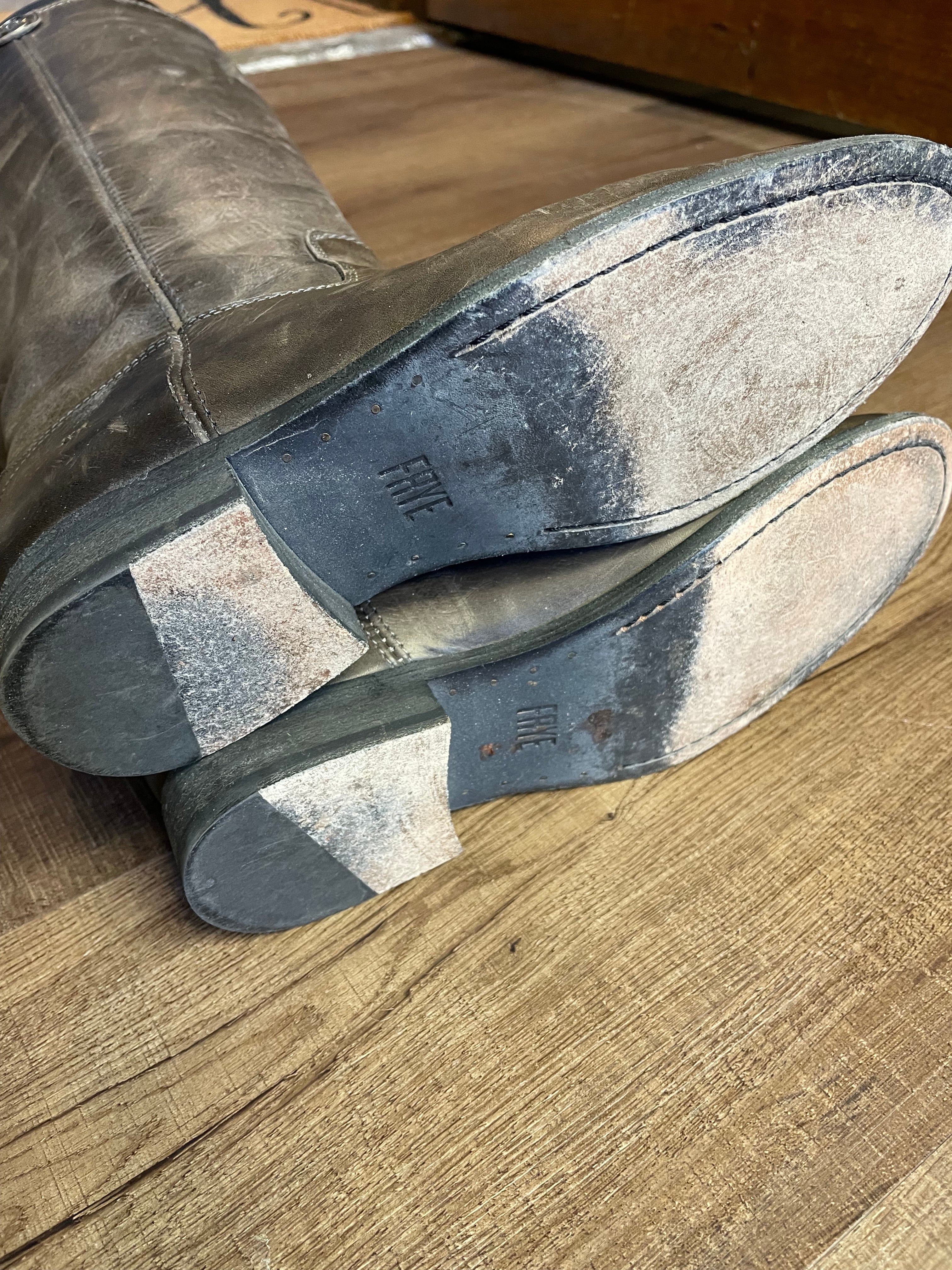 Frye Melissa Ladies Button 2 Tall Gray Leather Boots