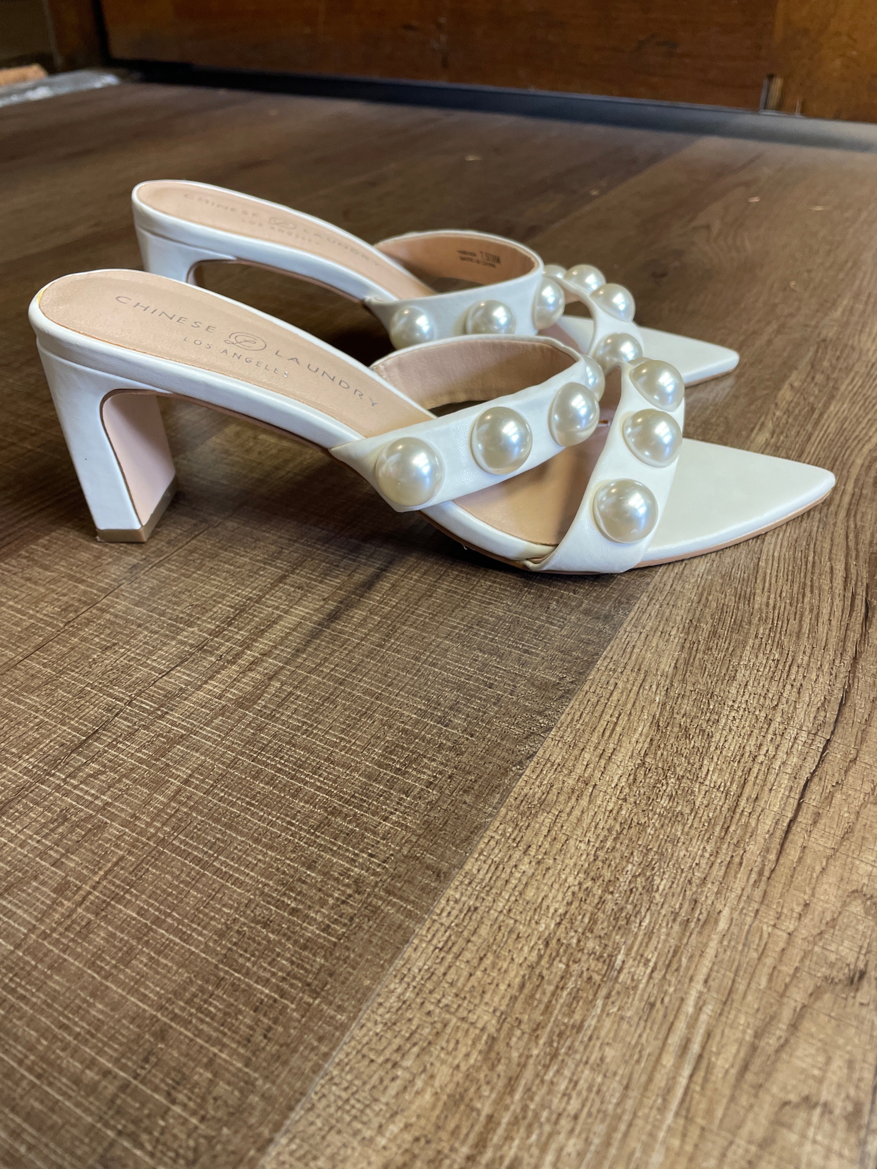 Chinese Laundry Pearl Studded Sandals (7.5)