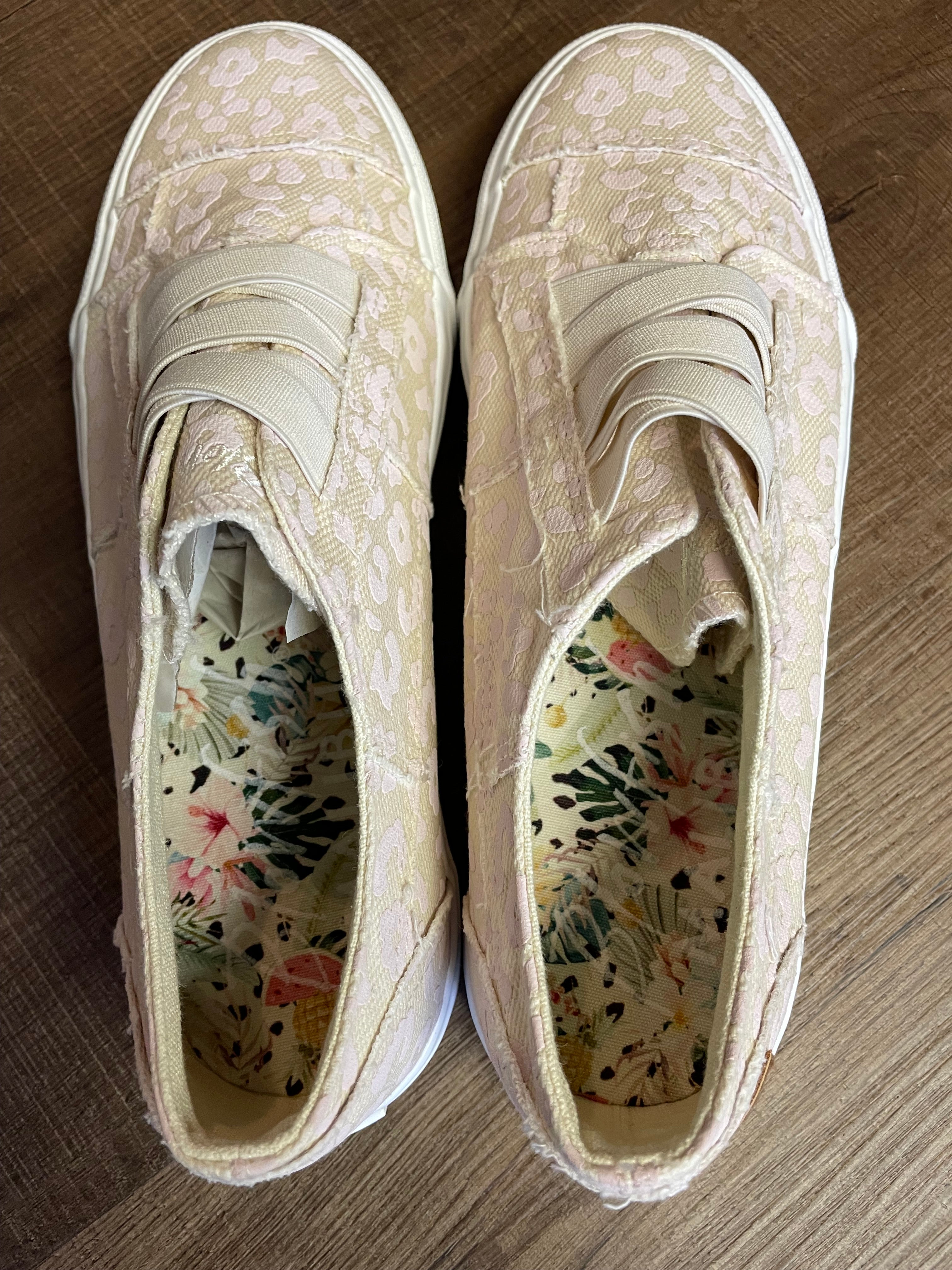Blowfish Malibu Slip On Sneakers (9.5)