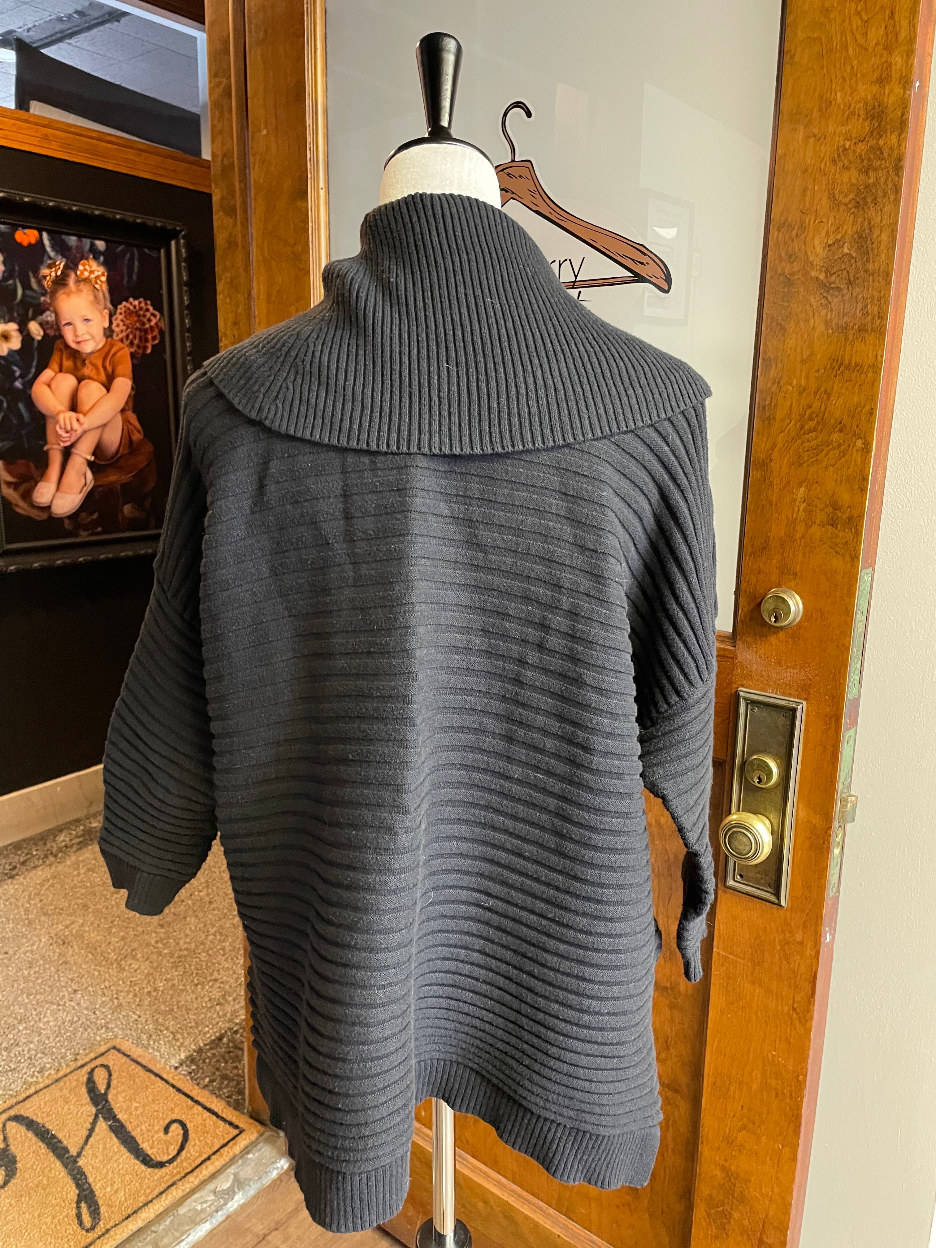 Michael Kors Half Sleeve Cowlneck Women's Sweater - BinxBerry Consignment