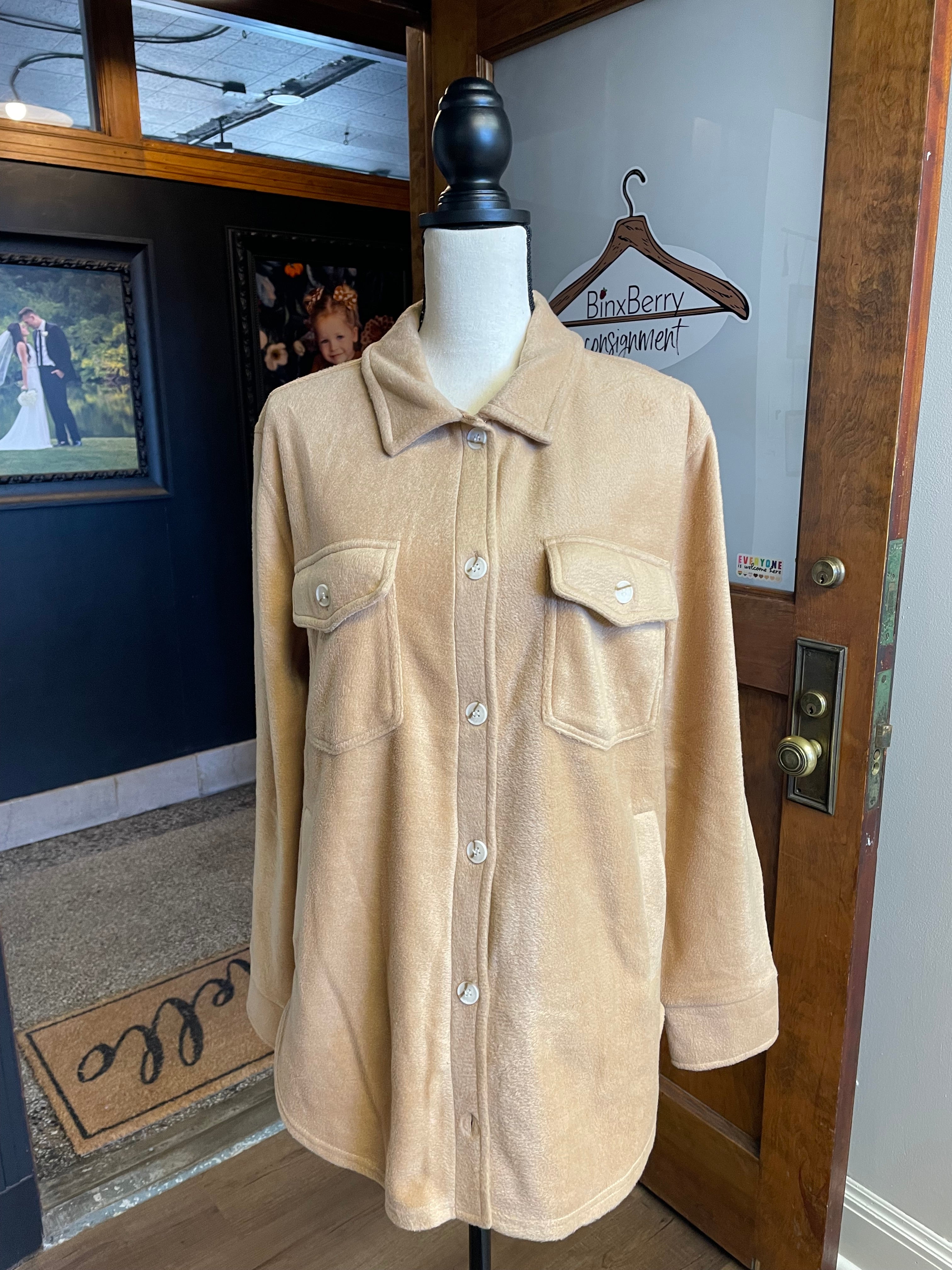 Thread & Supply Women's Shacket (M)