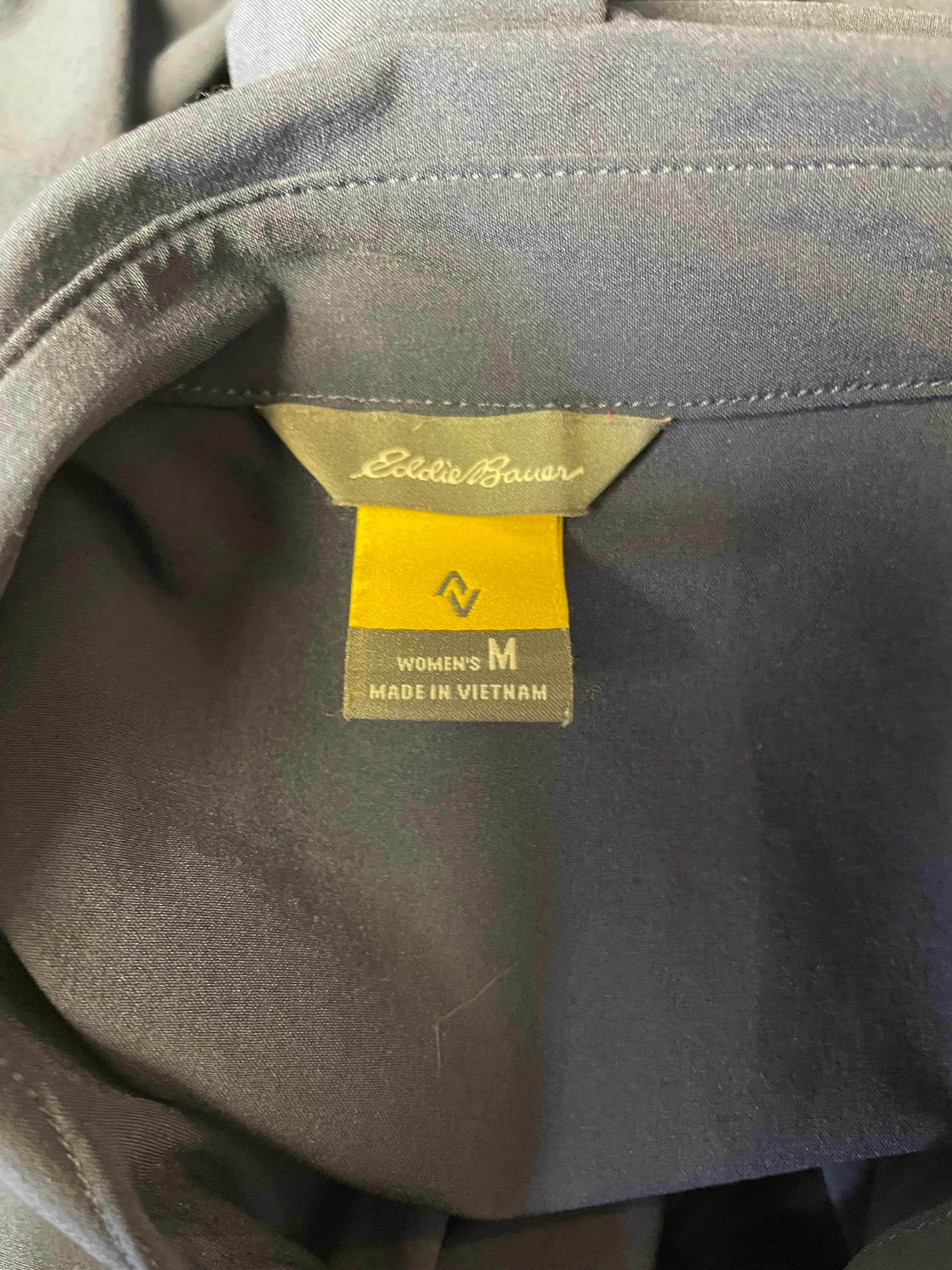 Eddie Bauer Women's Performance Blouse in Navy (M) - BinxBerry Consignment