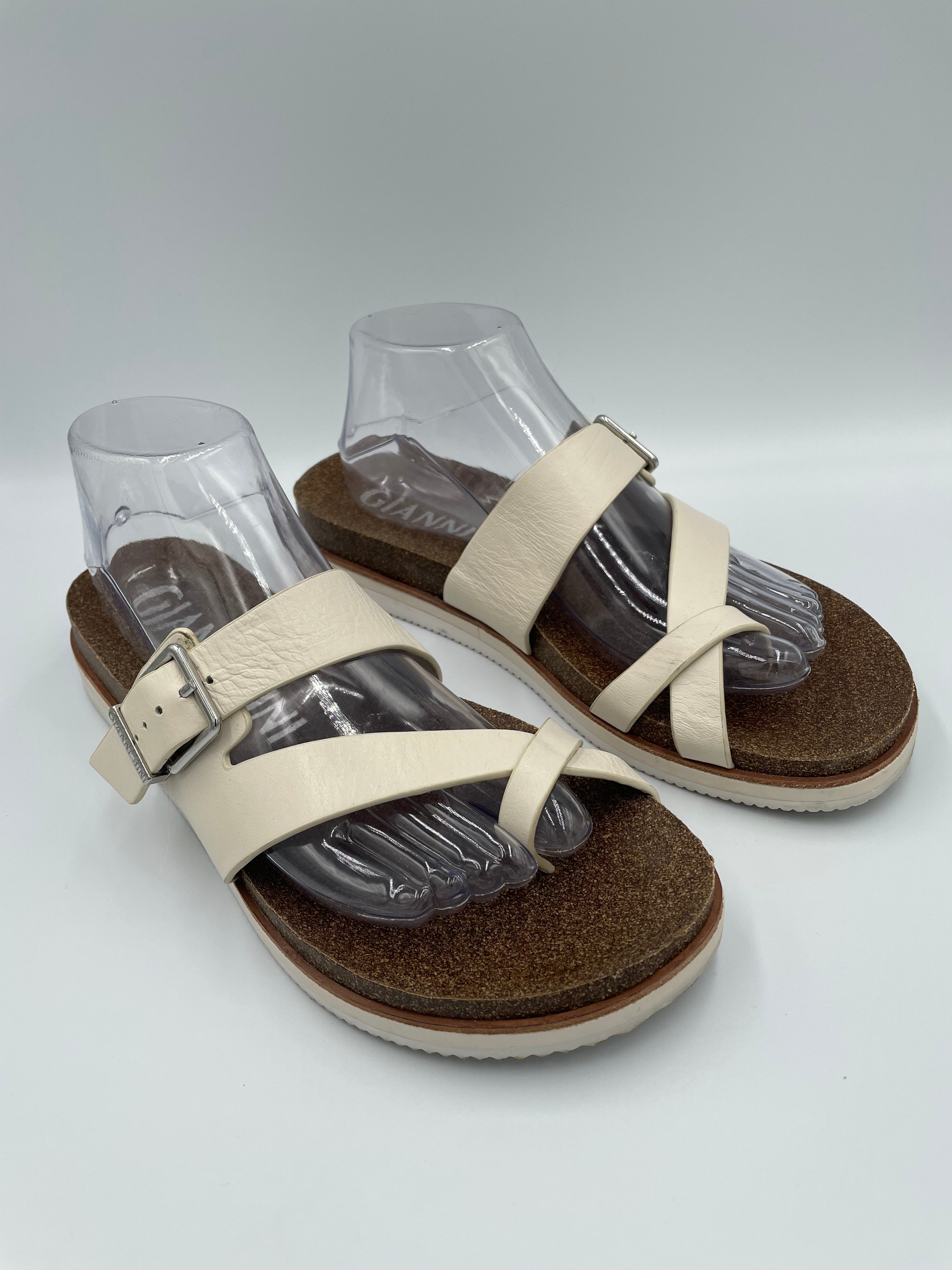 Gianni Bini Women's Leather Cork Cream Sandals (10)