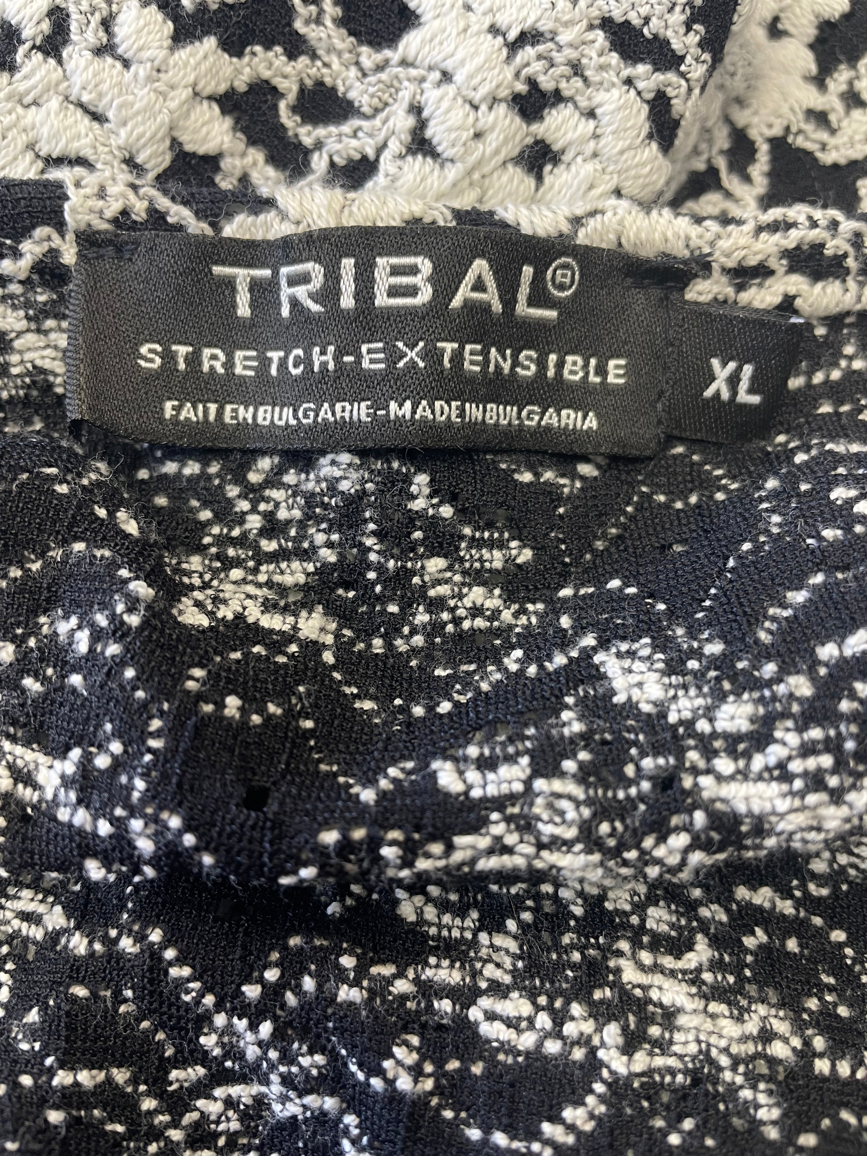 Tribal Stretch-Extensible Women's Top (XL)