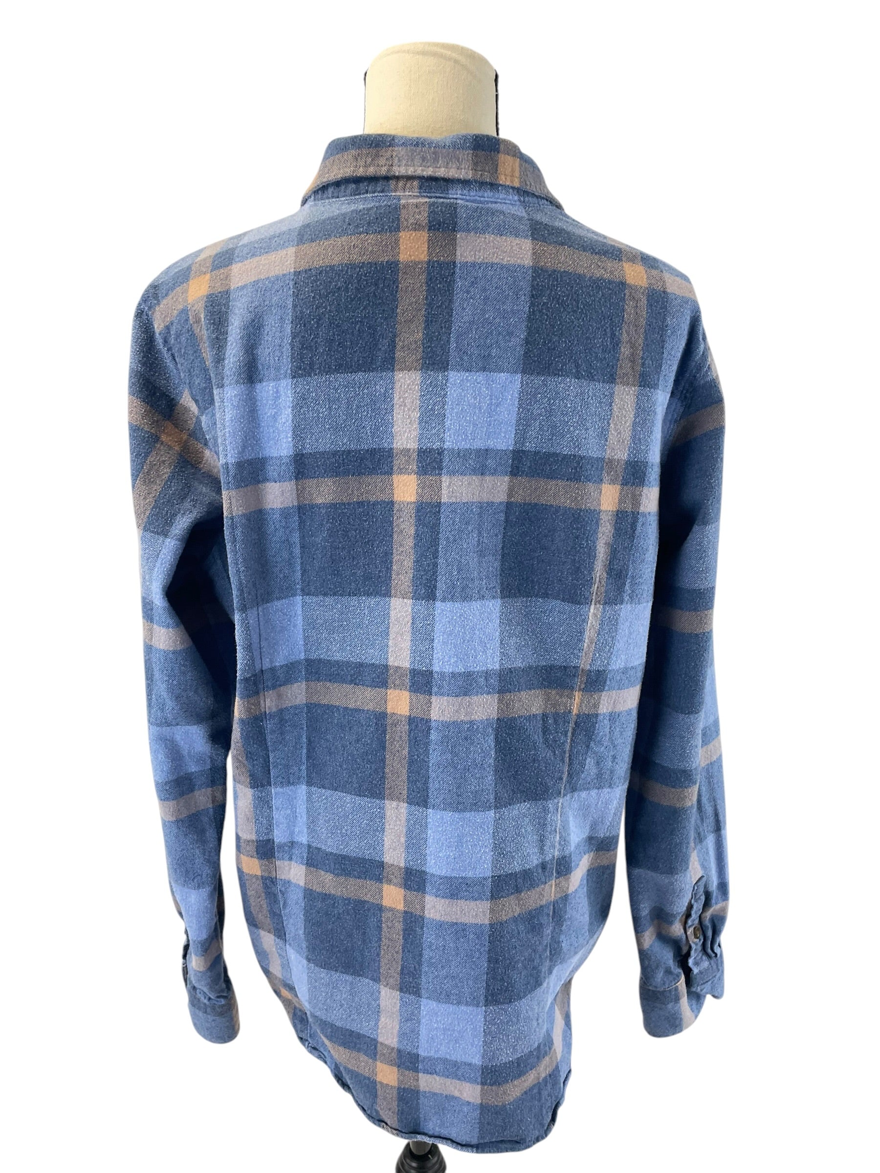 Patagonia Women's Flannel Shirt Light Blue (XL)