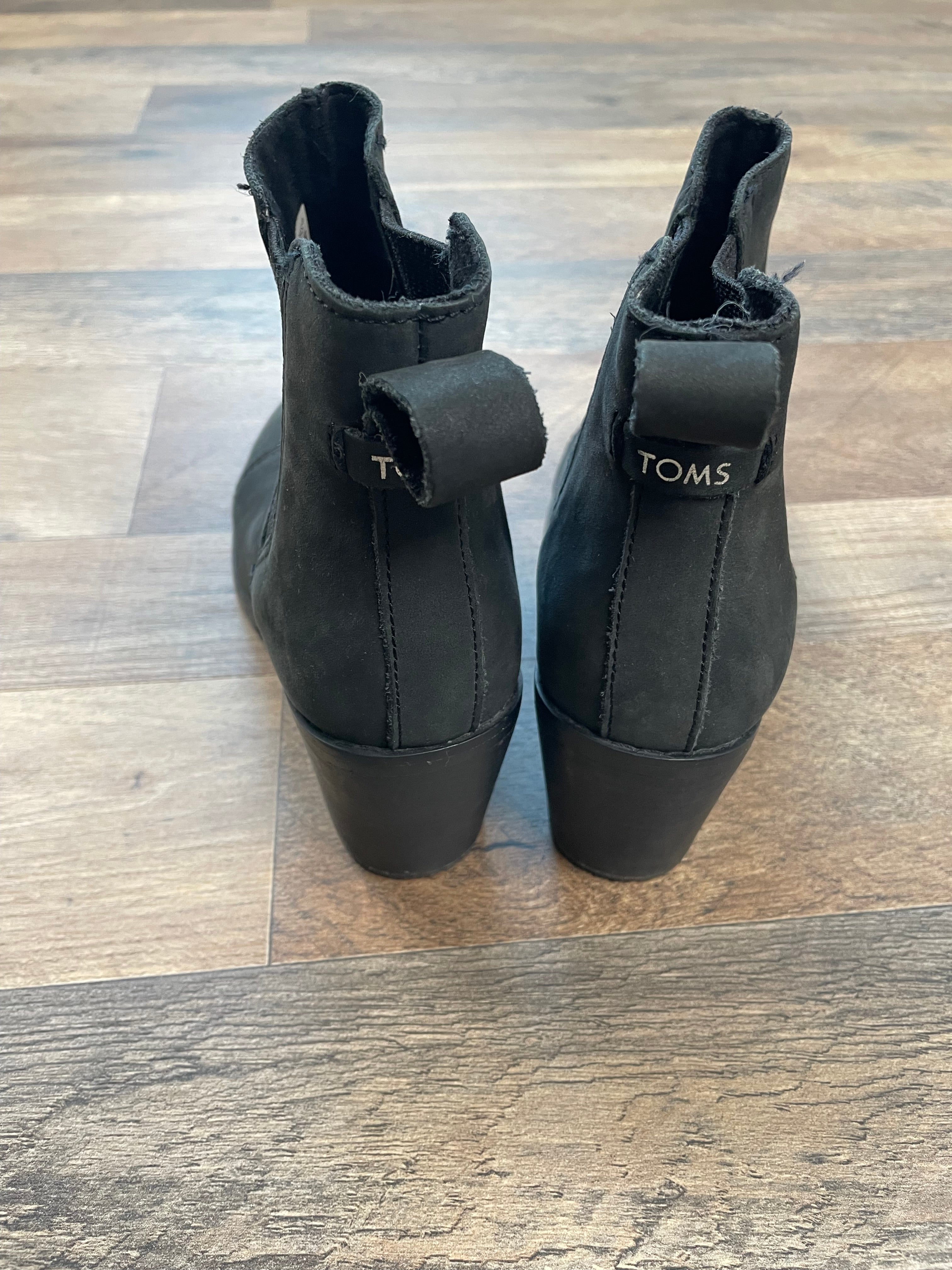 Toms Women's Bootie (6.5) - BinxBerry Consignment