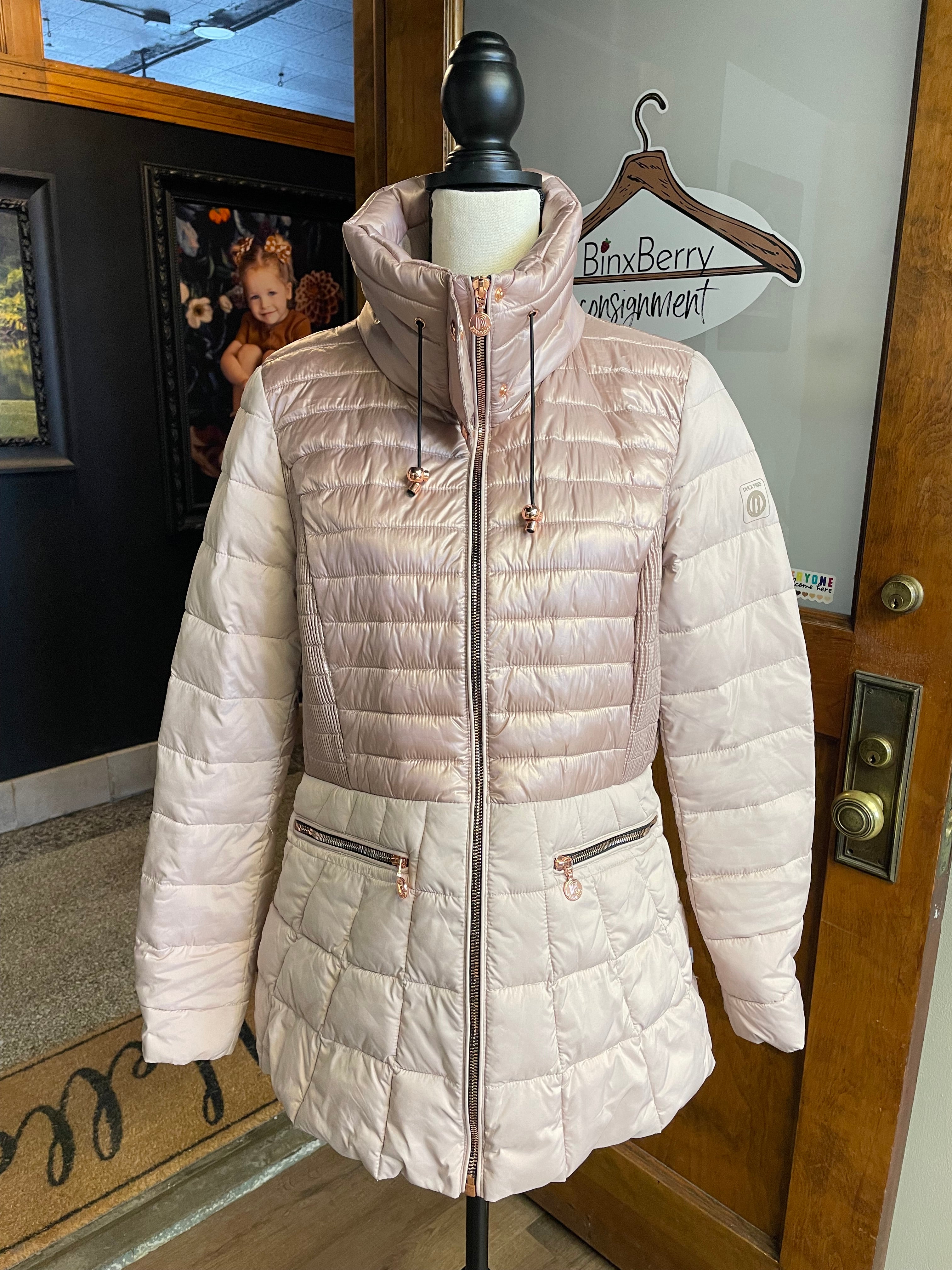 Bernardo Women's Quilted Puffer Jacket (L)