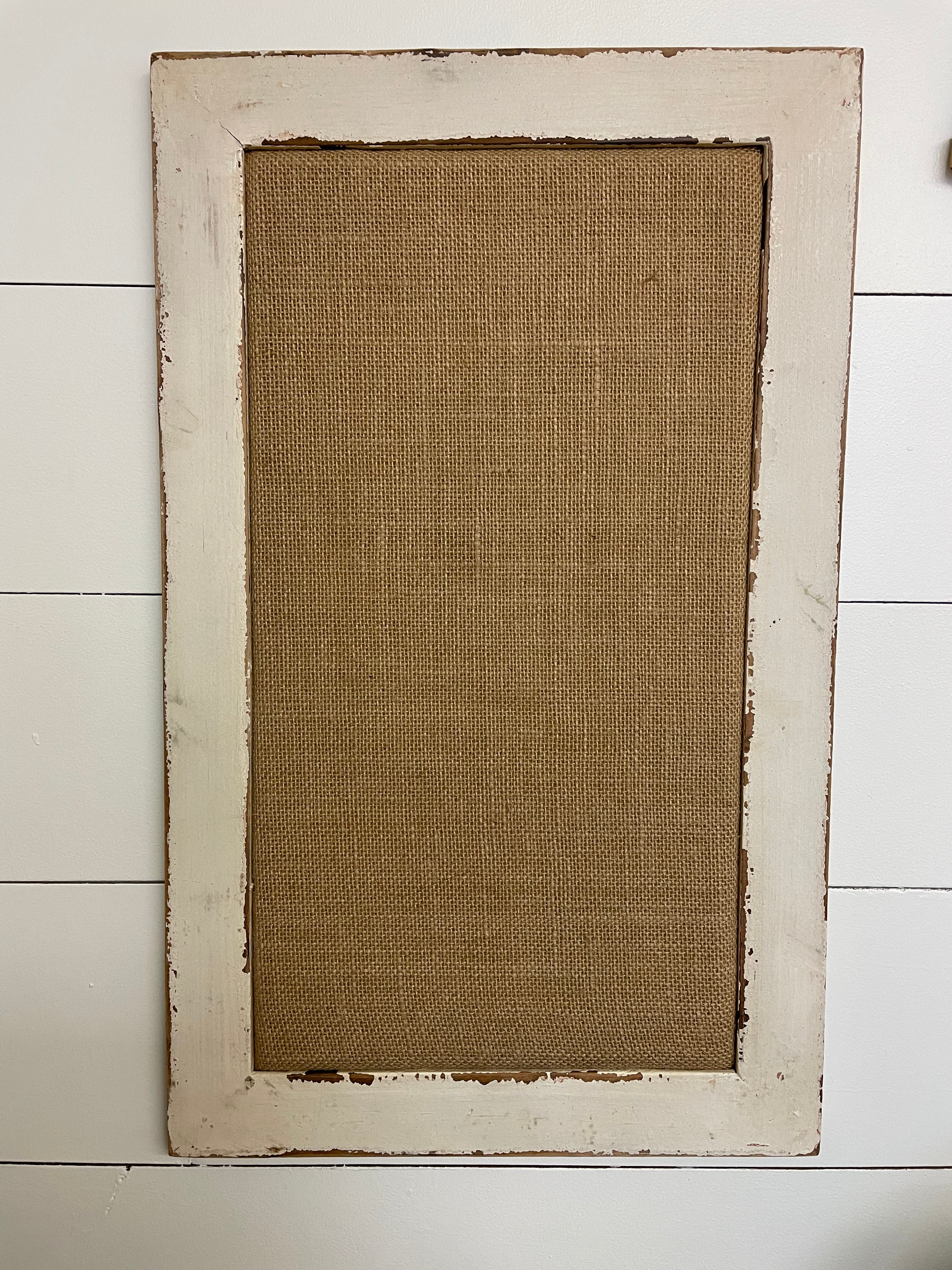 Farmhouse Framed Burlap Pinboard