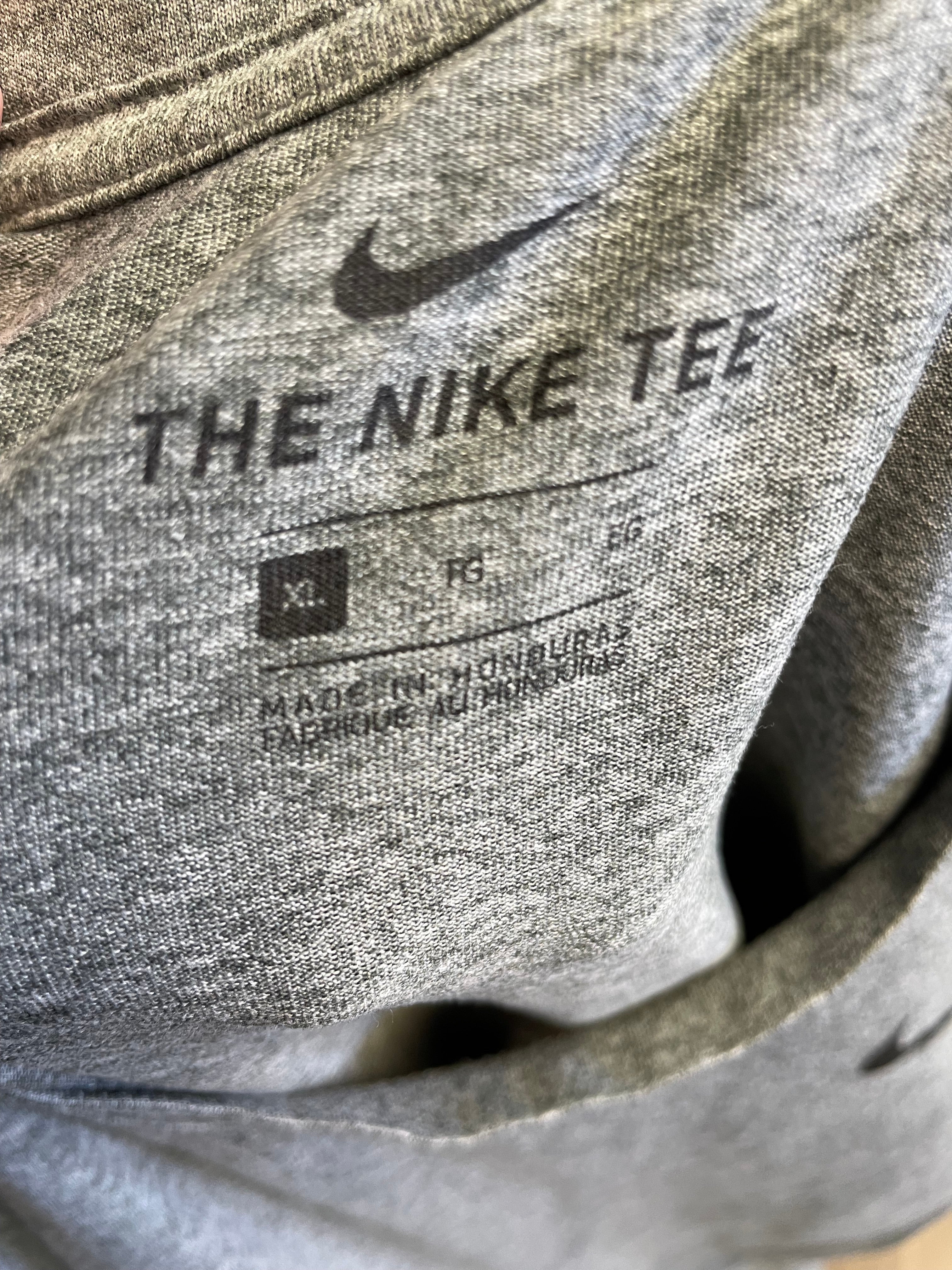 The Nike Men's Tee (XL)