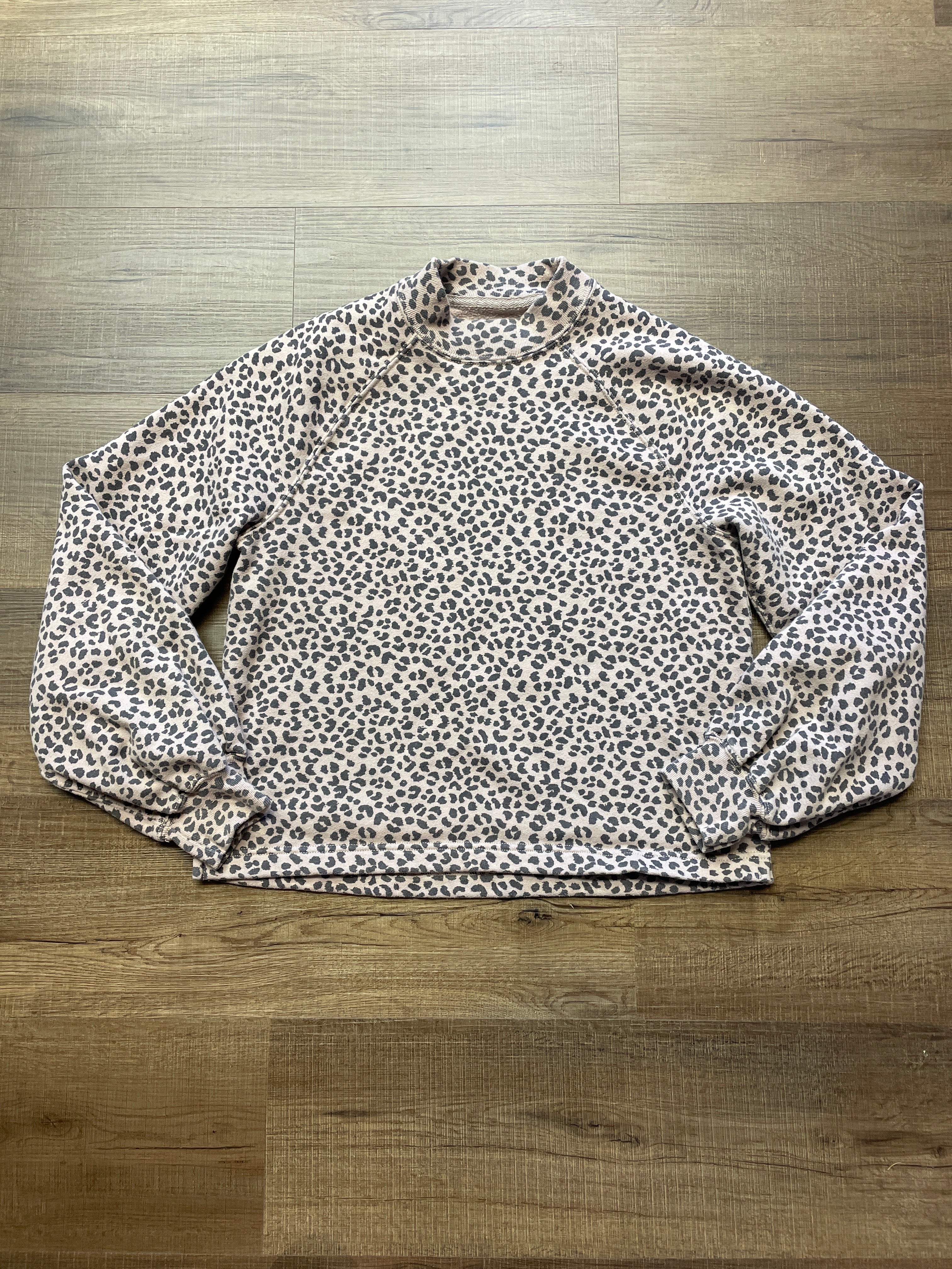 Abercrombie & Fitch Soft AF Leopard Print Jogger Set (S)