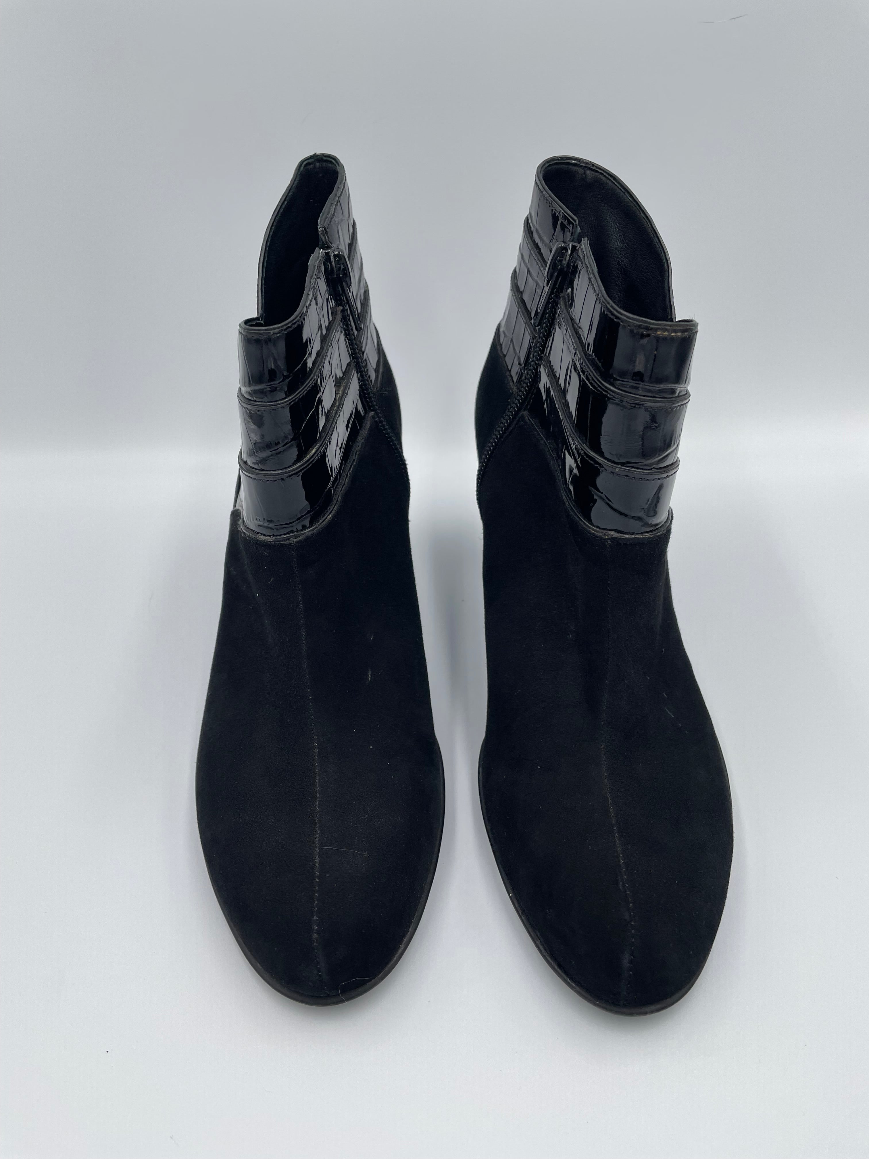 Nurture Women's Heeled Ankle Bootie (7.5)
