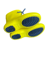 Crocs Freesail Shorty Women's Rain Boots (8) - BinxBerry Consignment
