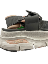 Skechers Arch Fit NWT Women's Adjustable Strap Sandal (10) - BinxBerry Consignment