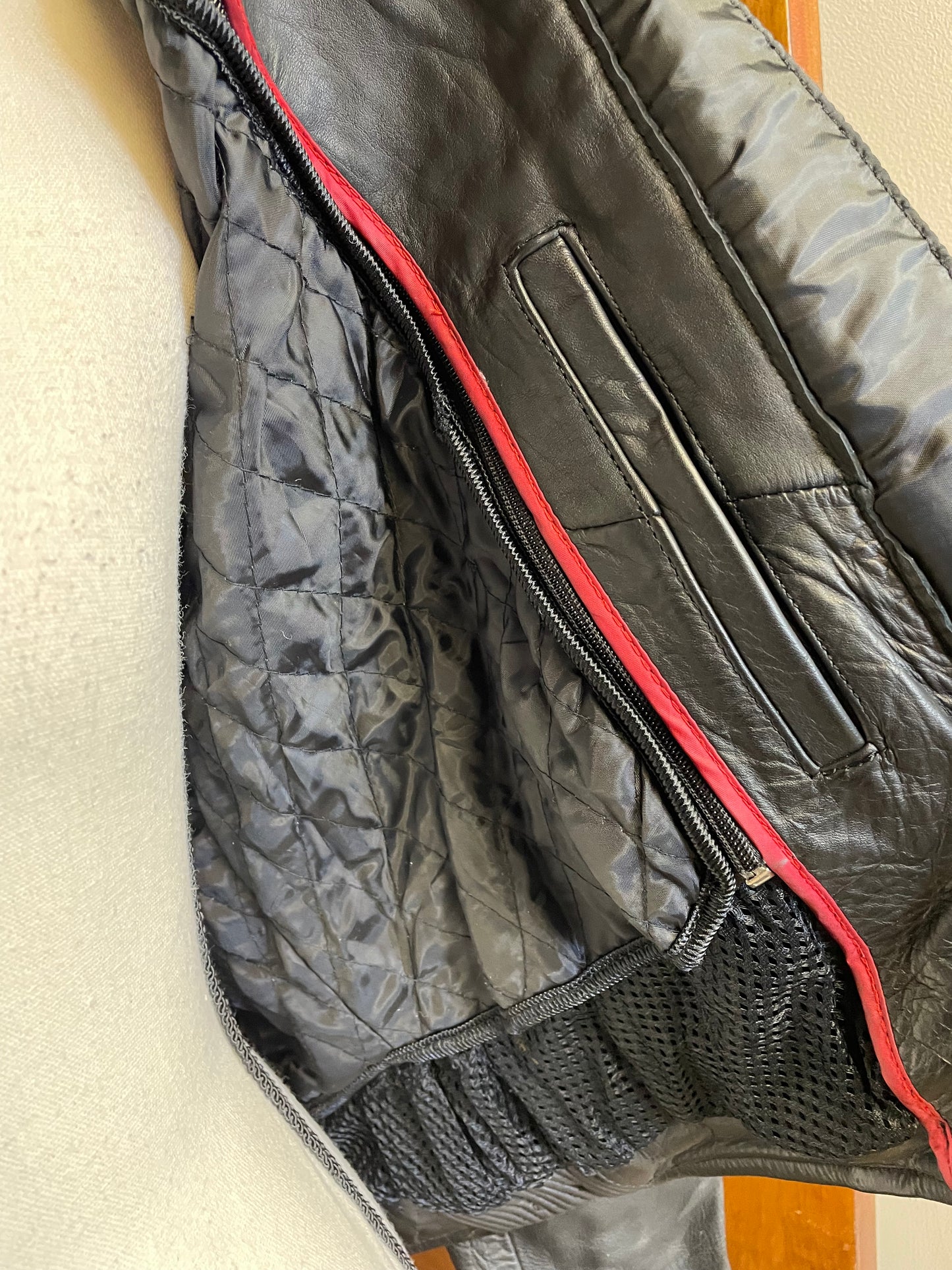 Milwaukee Women's Leather Motorcycle Jacket (M)