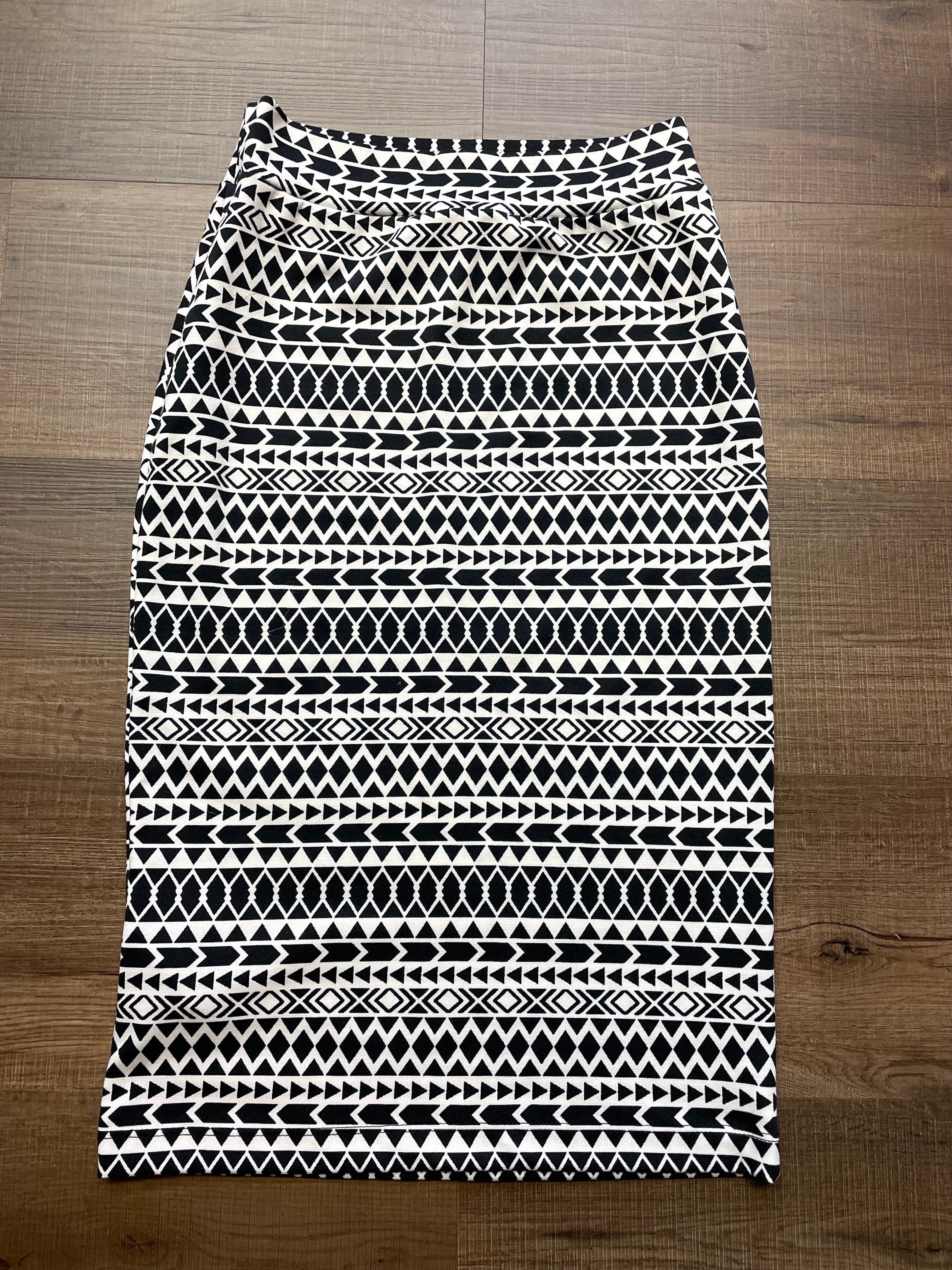 Renee C Geometric Pencil Skirt (S)
