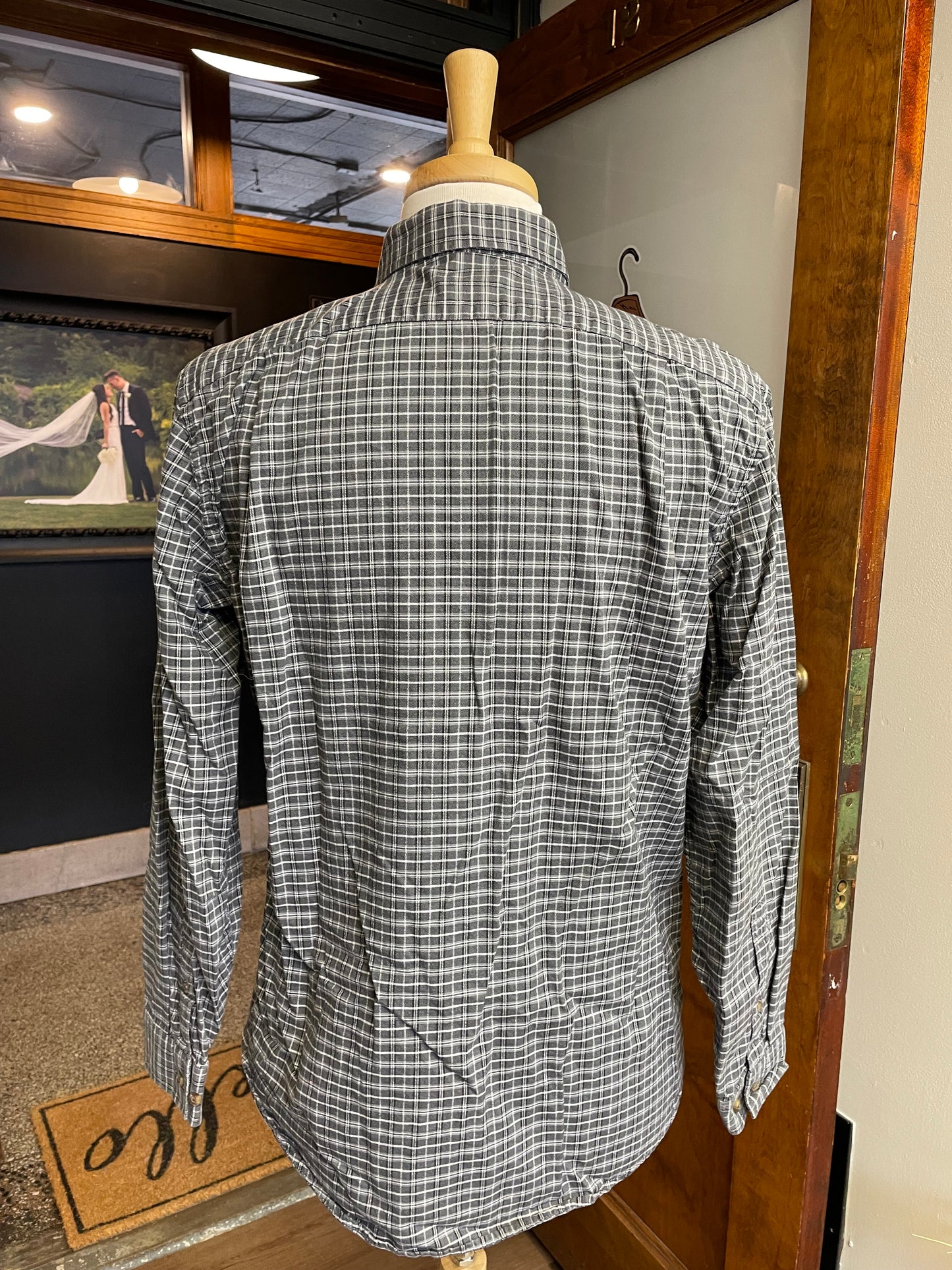Eddie Bauer Relaxed Fit Men's Shirt (M)