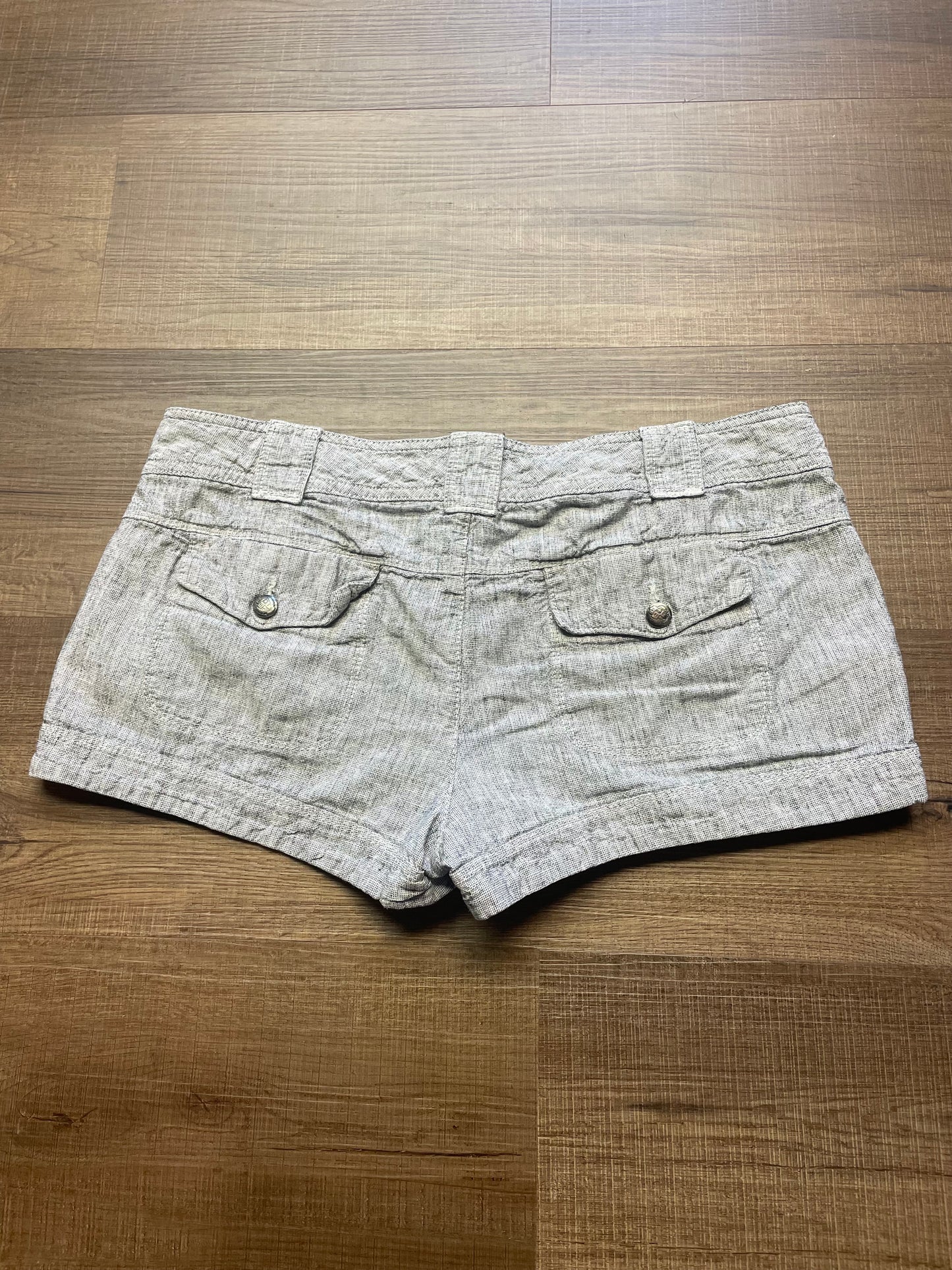Express Women's Linen Shorty Shorts (6)