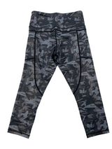 ZYIA Active Shimmer Camo Crop Length Leggings (6-8)