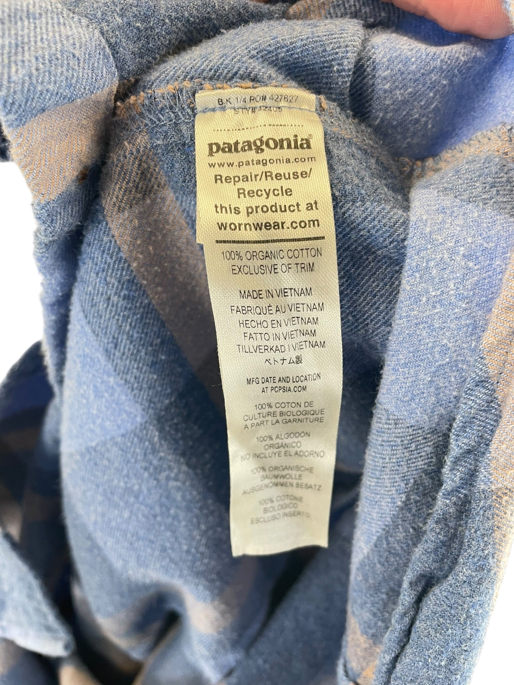 Patagonia Women's Flannel Shirt Light Blue (XL)
