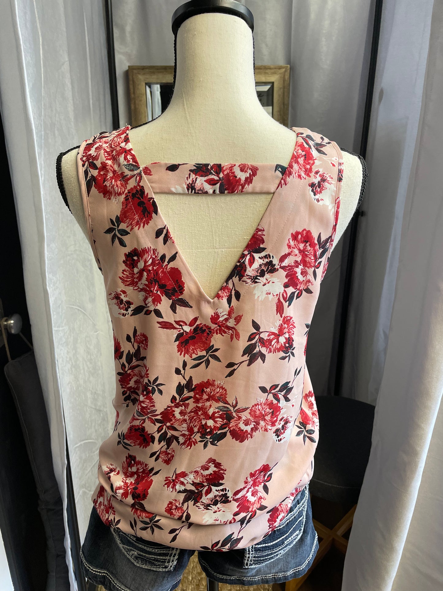 Maurices Pink Floral Tank Blouse (XS)