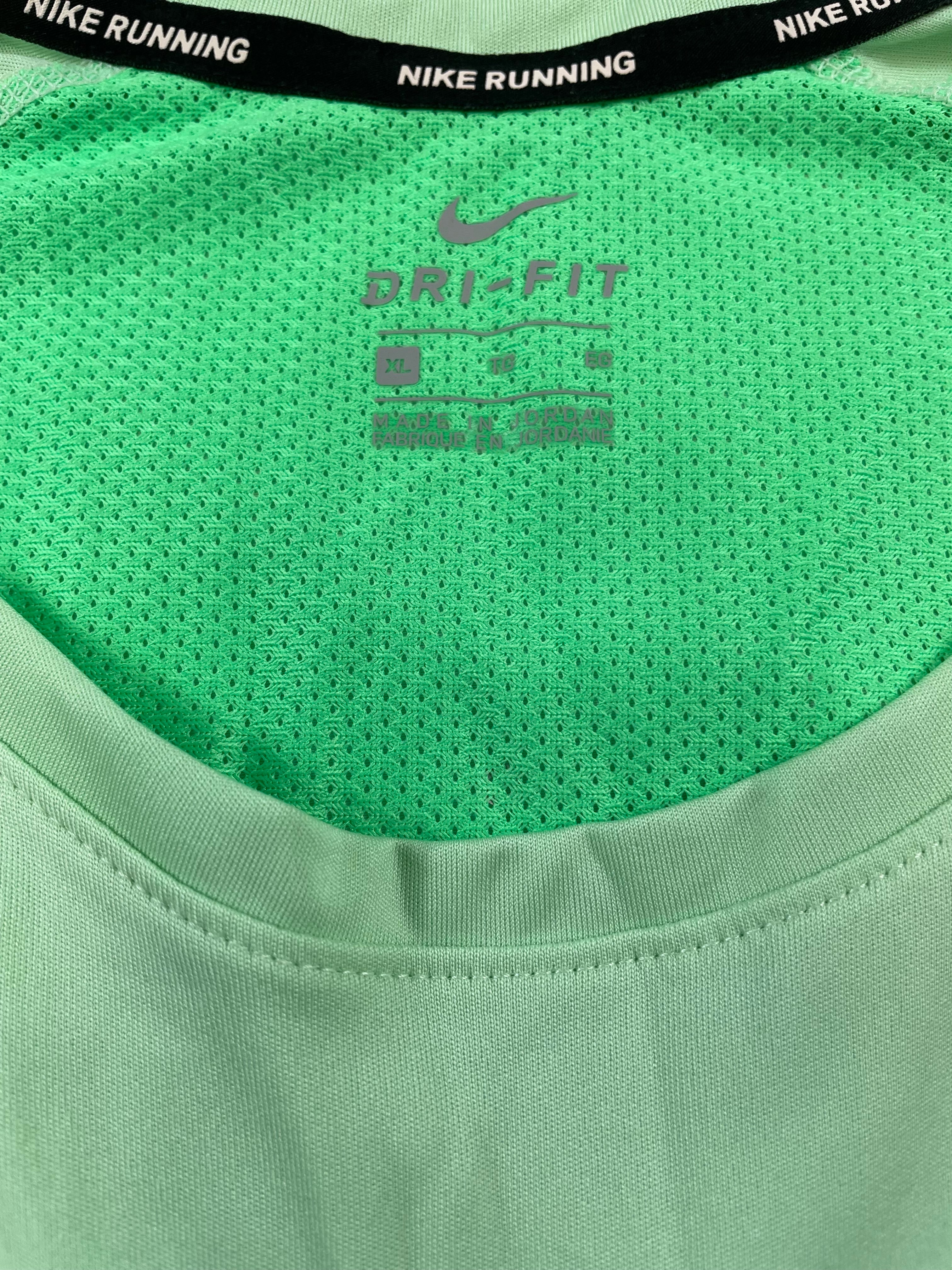 Nike Running Women's Mesh Back Long Sleeved Top (XL)