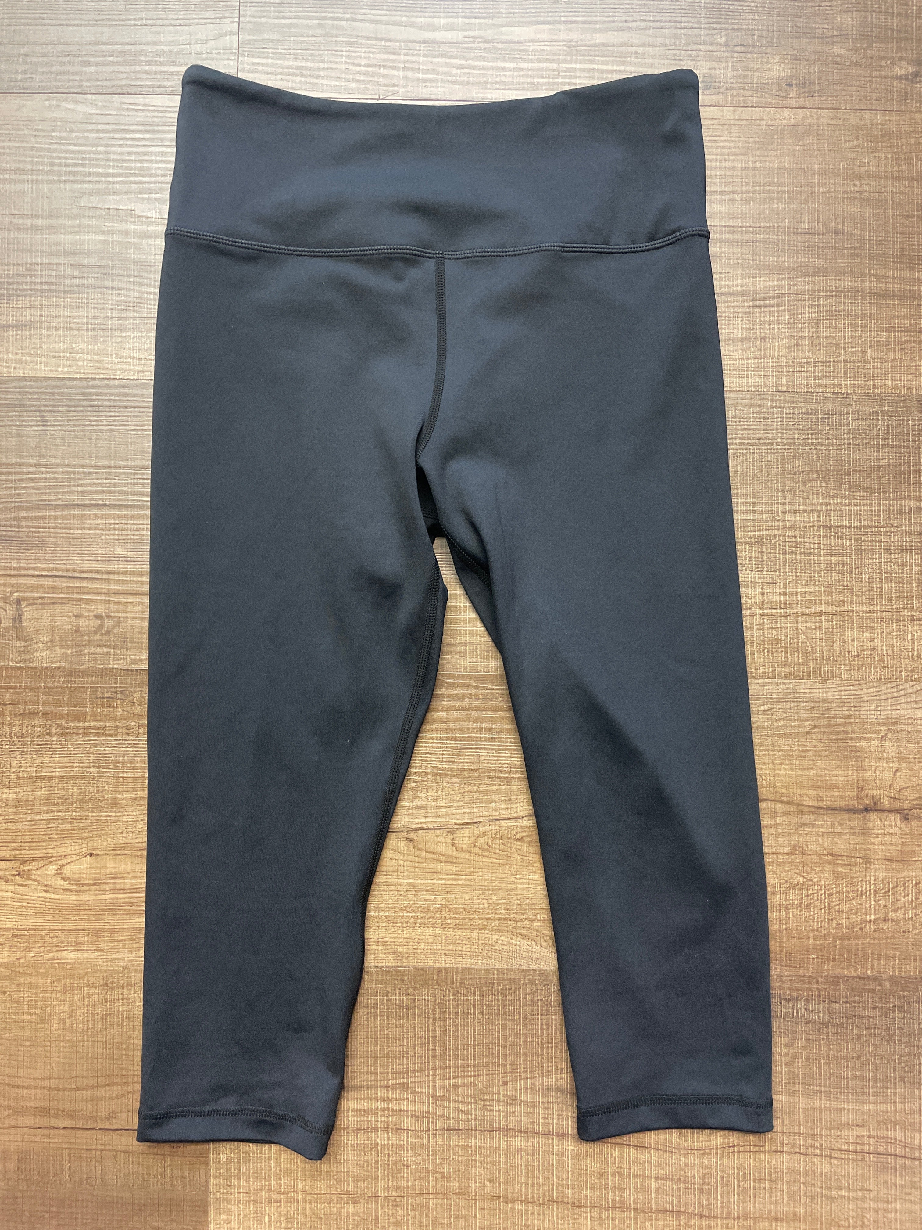 Zyia Active Black Cropped Leggings (6-8)