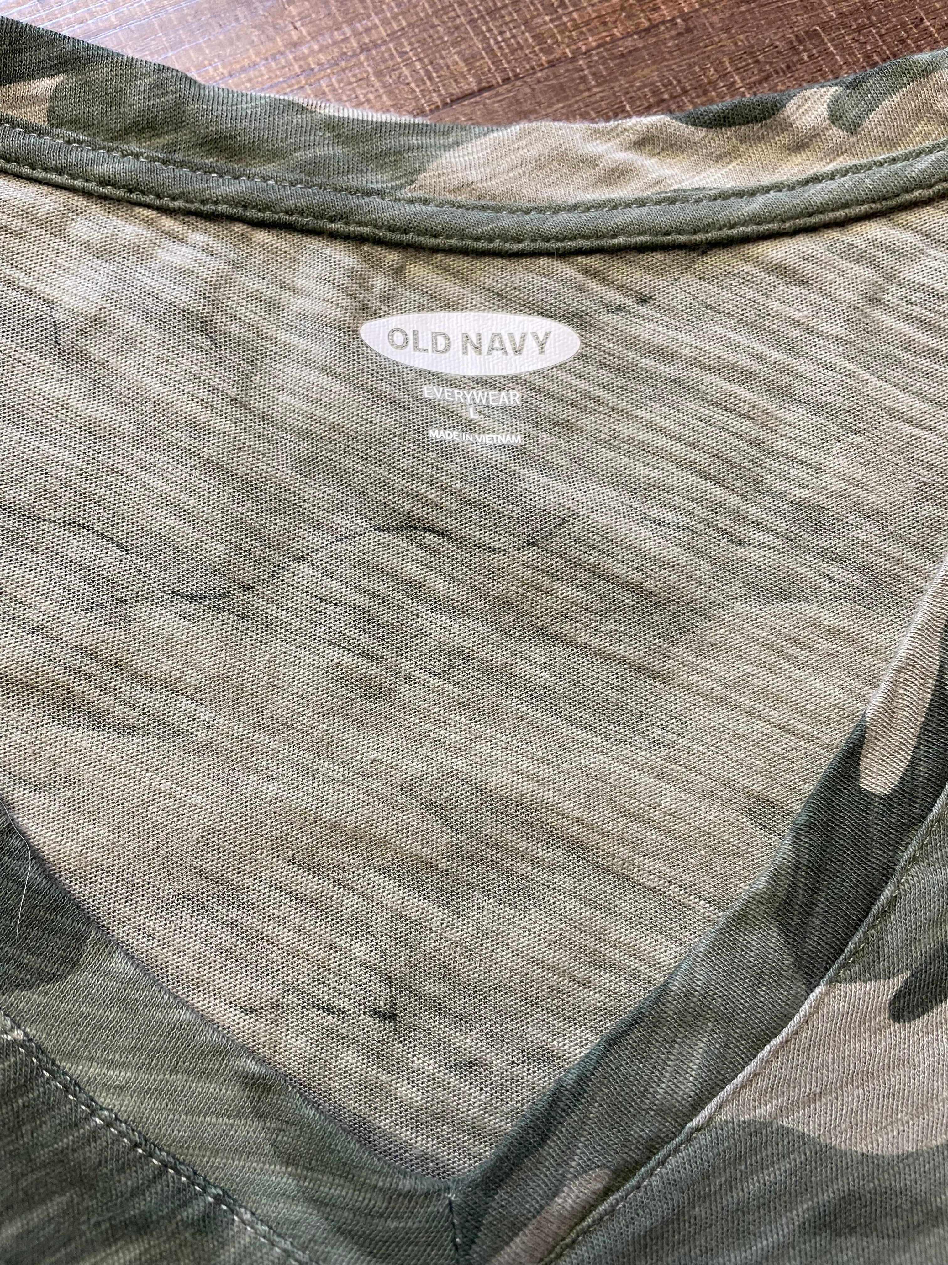 Old Navy Everywear Camo Shirt Bundle (L)