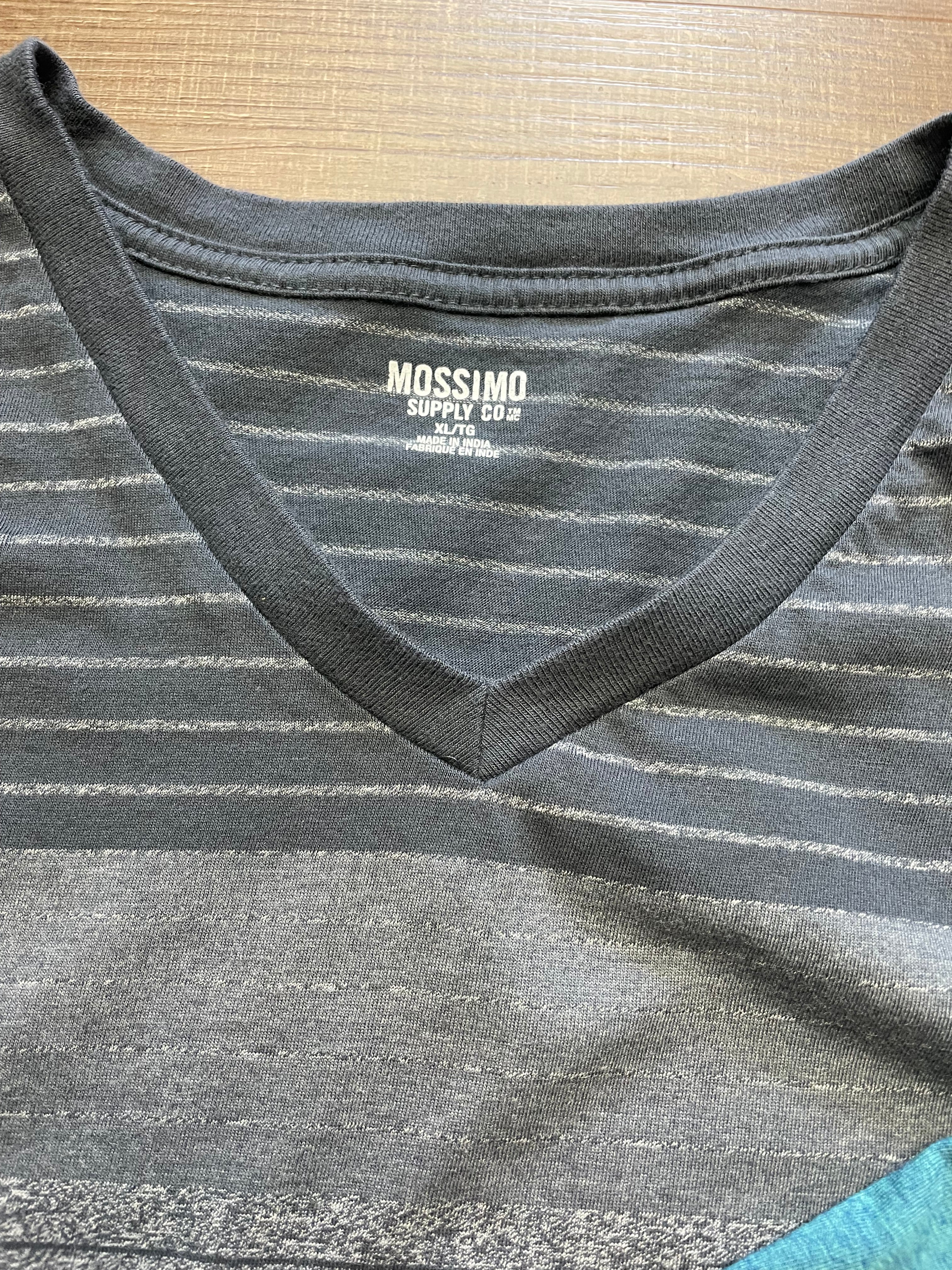Mossimo Men's V-Neck Tee Bundle (XL)