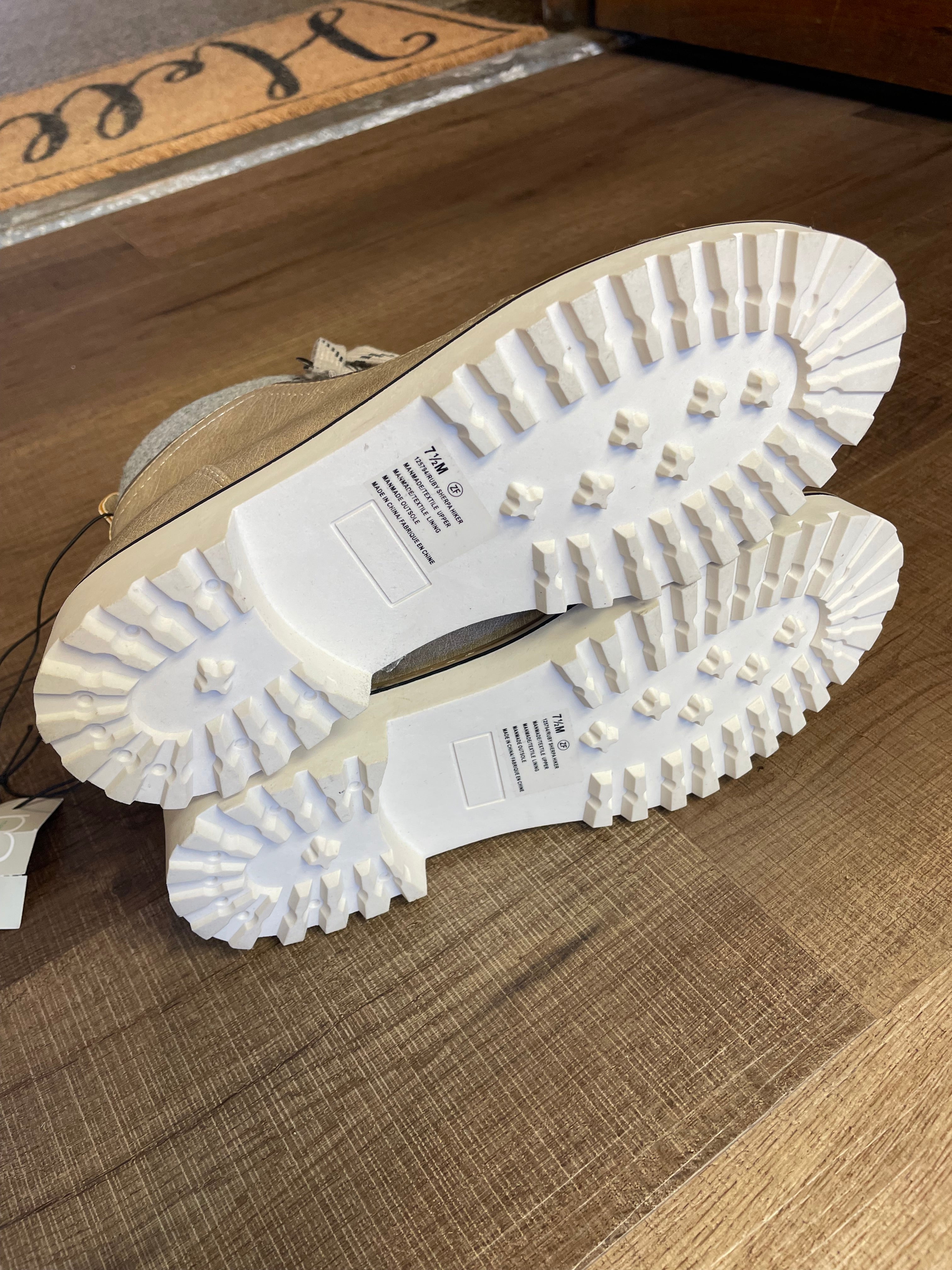 Maurices Ruby Women's Cushioned Boots (7.5)