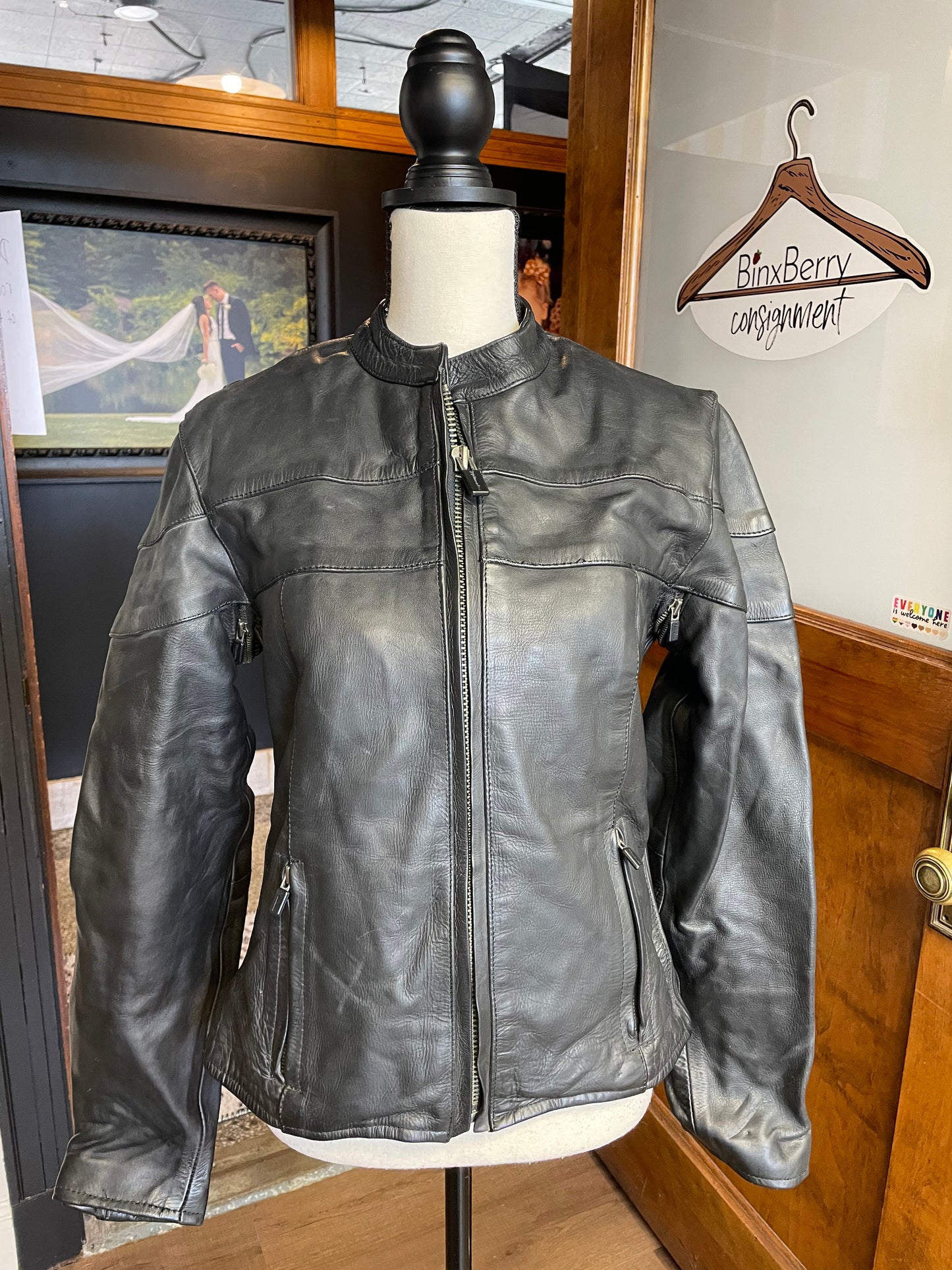 Milwaukee Women's Leather Motorcycle Jacket (M)