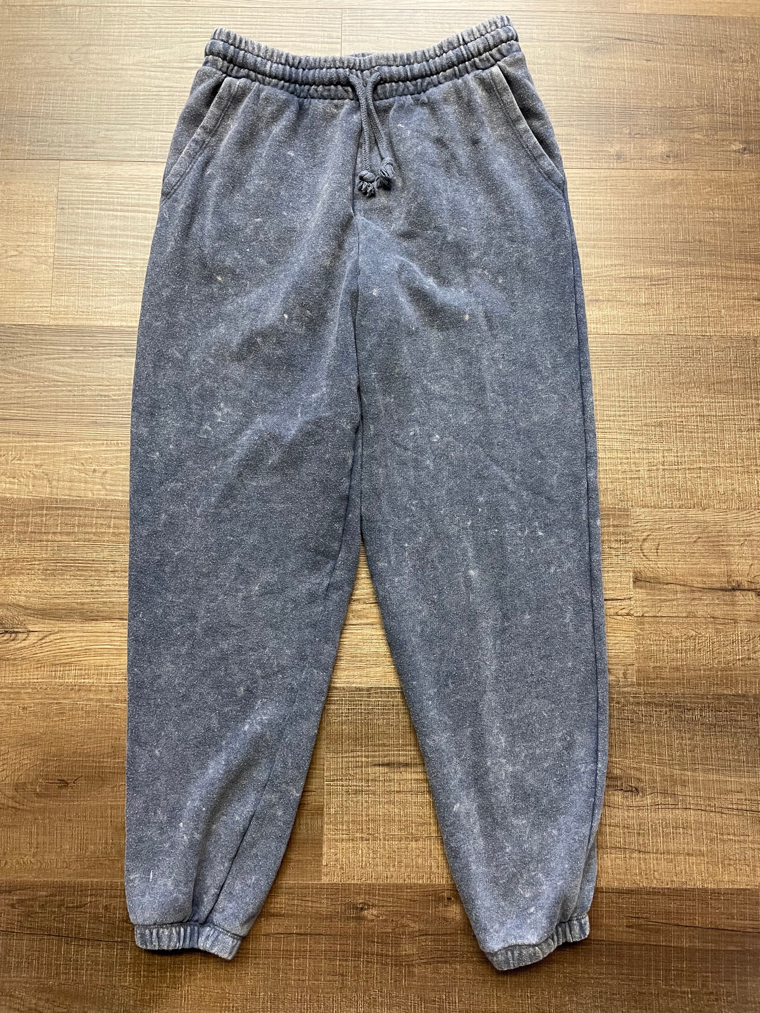SO The Favorite Jogger in Distressed Blue (S)