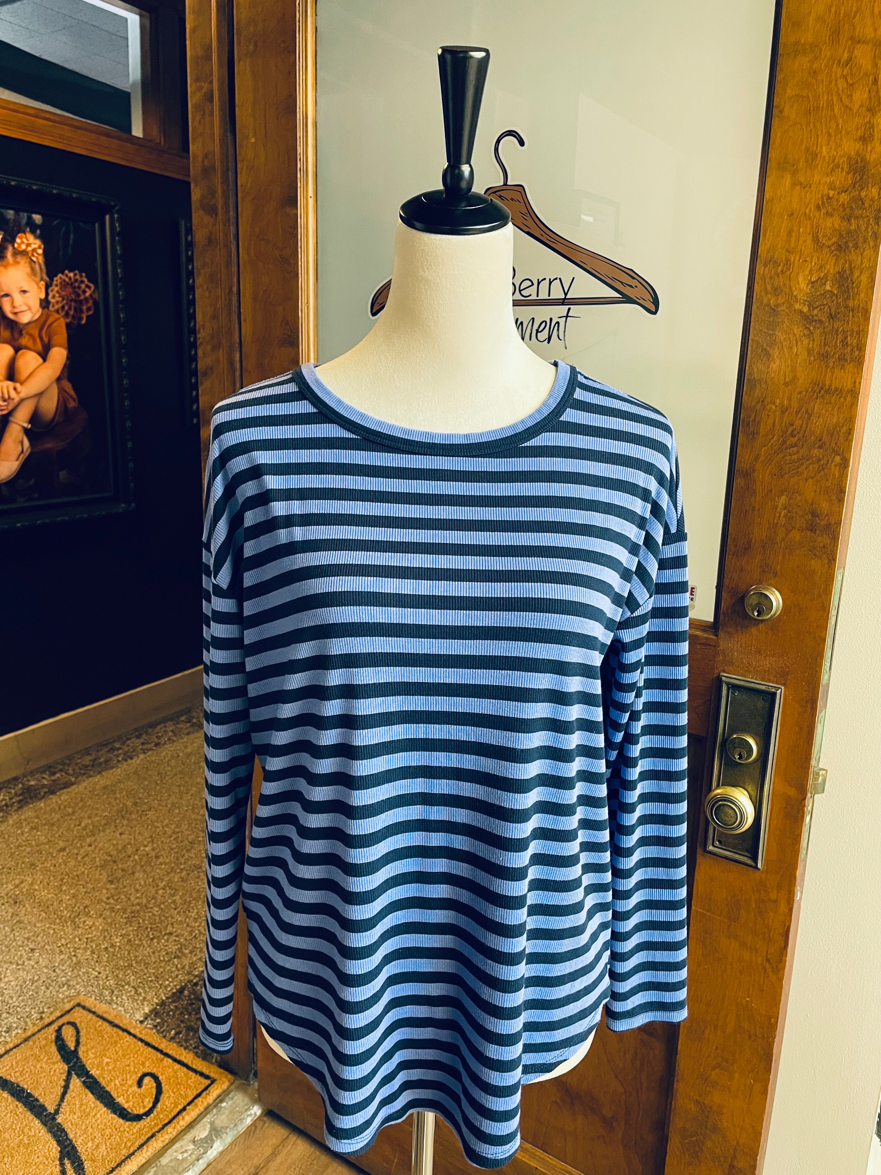 Lou & Grey Ribbed Long Sleeved Top (S) - BinxBerry Consignment