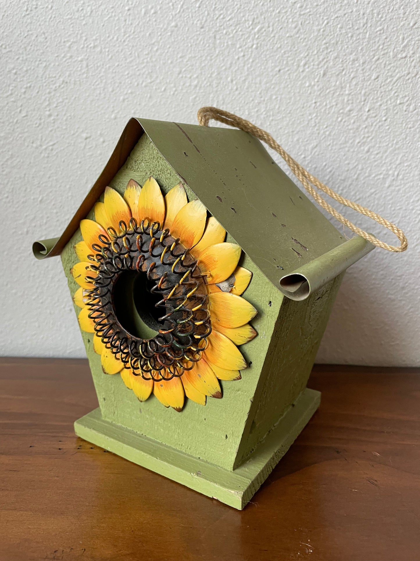 Mini Sunflower Birdhouse Décor