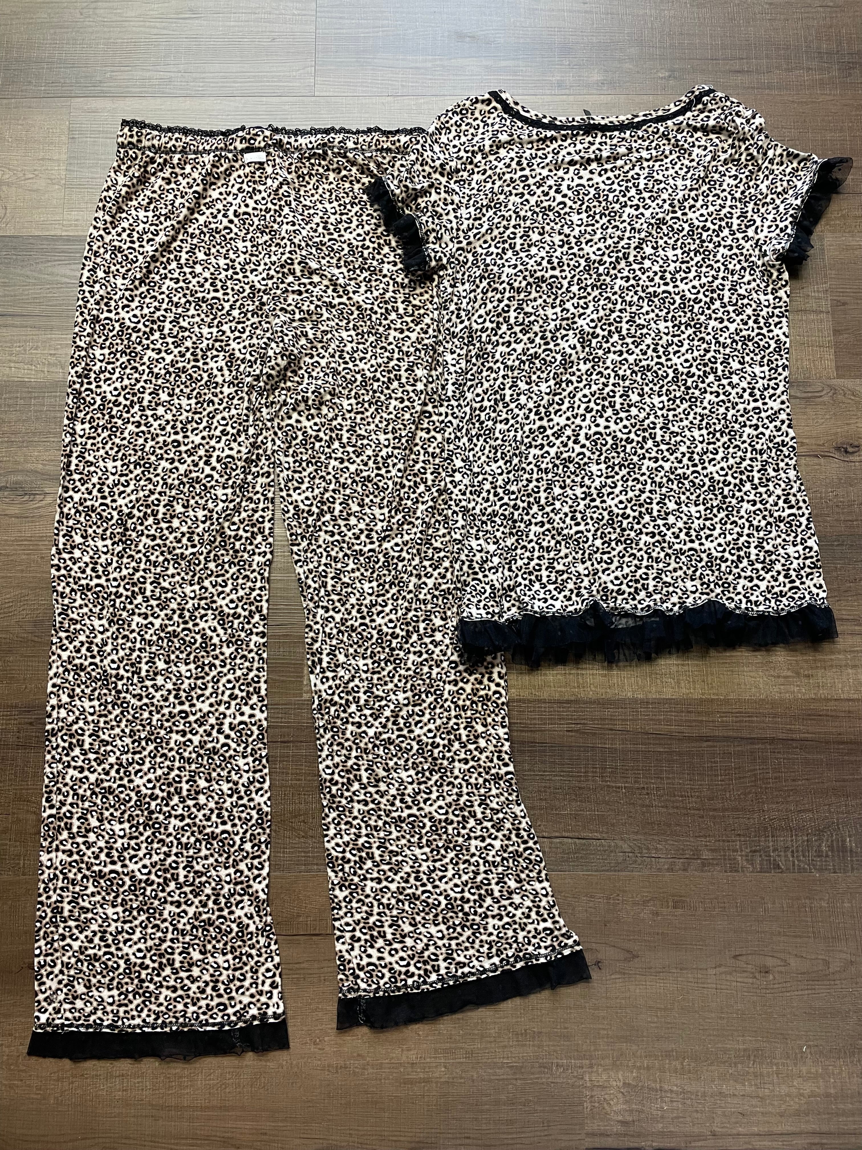 Kenzie Cheetah Print Lounge Set (M)