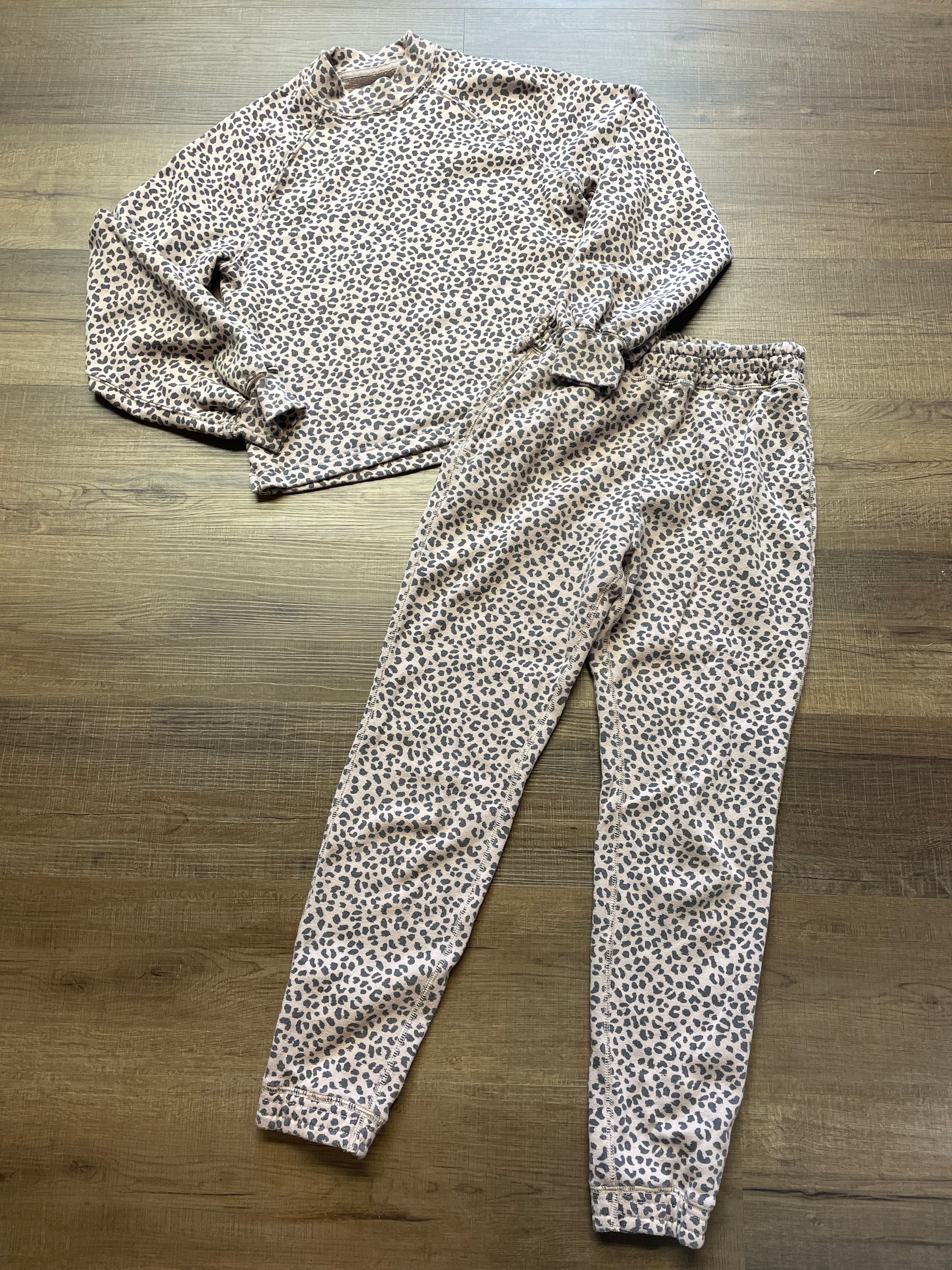 Abercrombie & Fitch Soft AF Leopard Print Jogger Set (S)