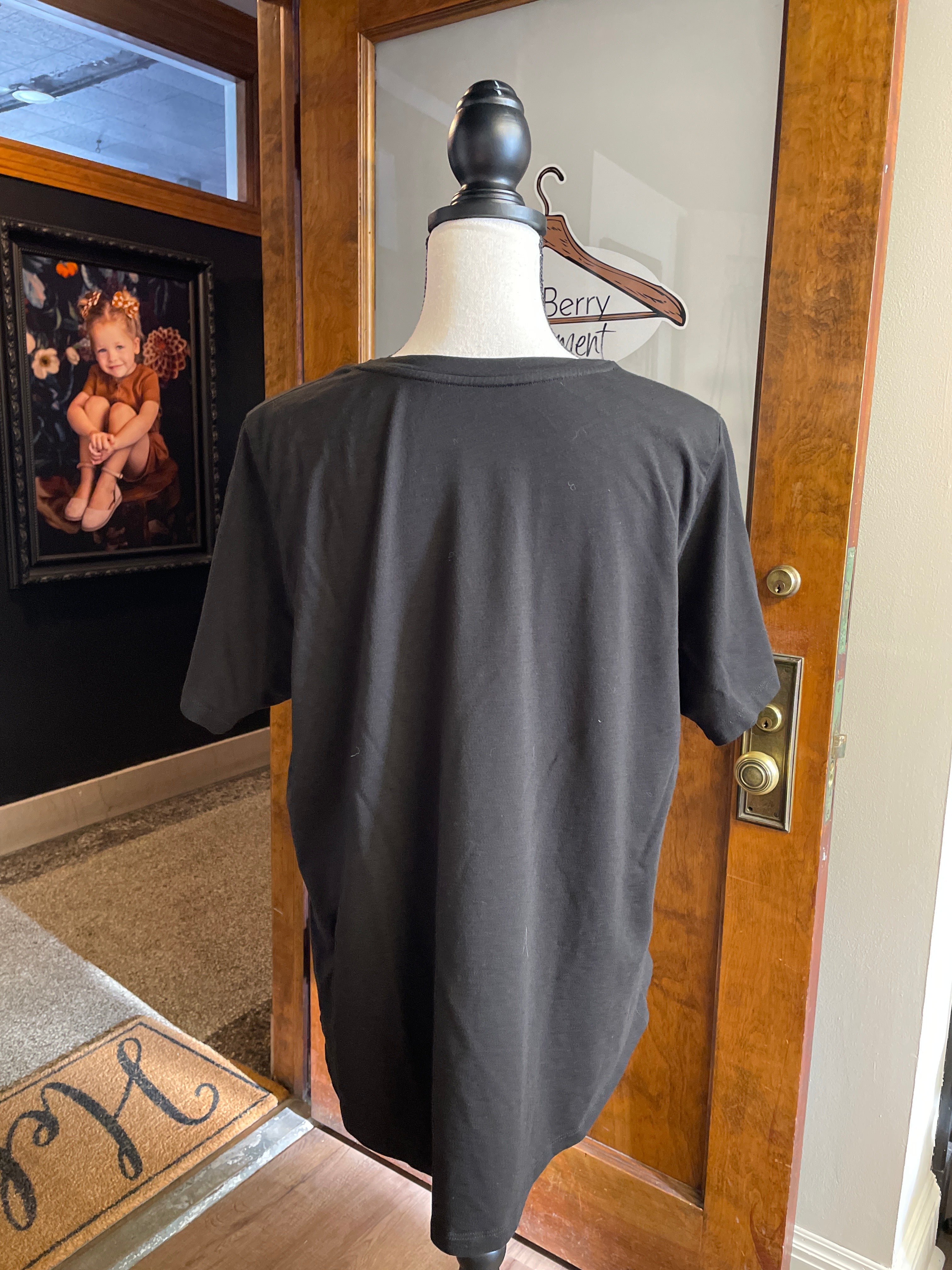 Universal Standard Women's Tee (M 18/20)