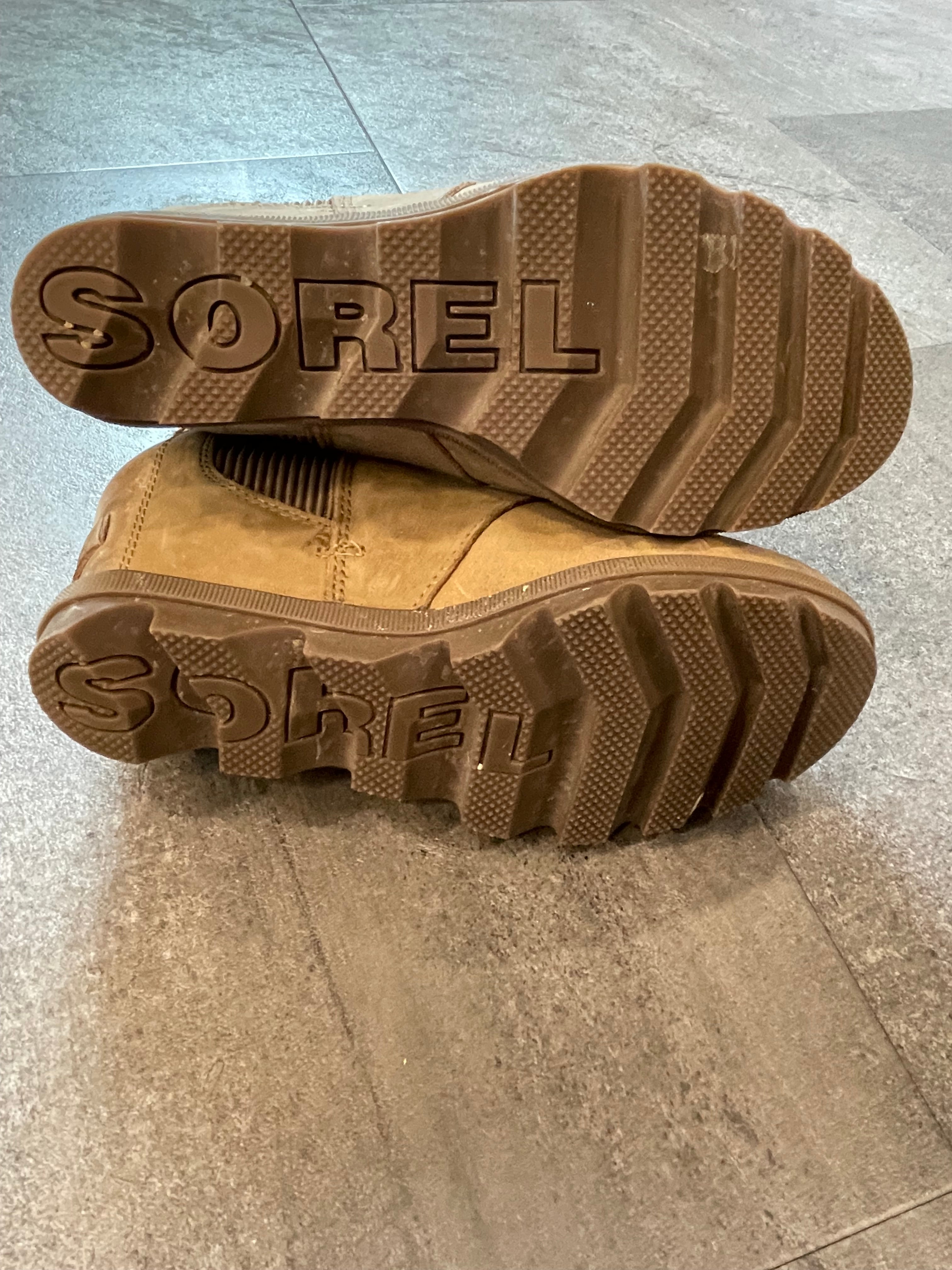 Sorel Joan Of Arctic II Wedge Chelsea Boot (6.5)